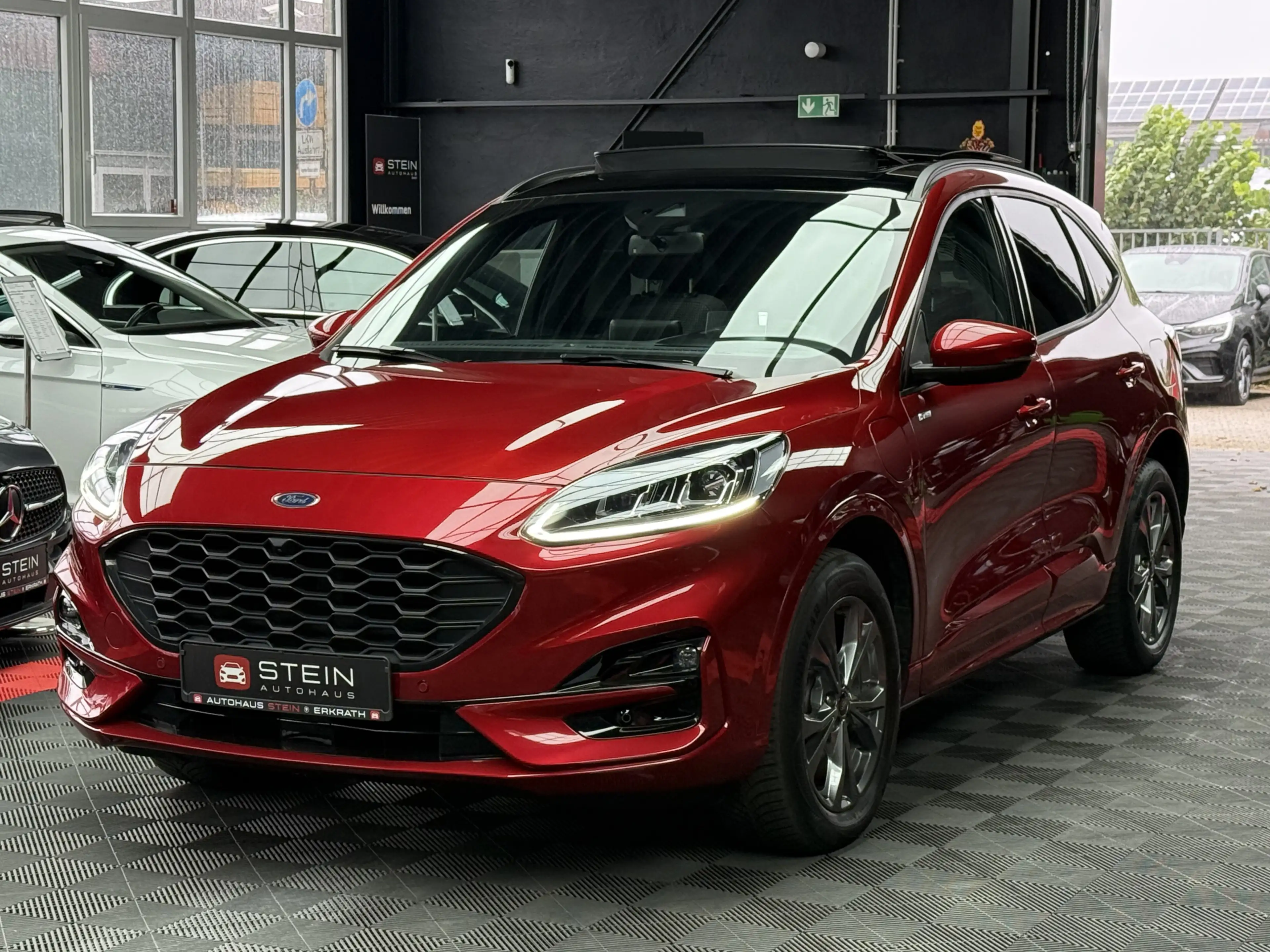 Ford Kuga Plug-In Hybrid ST-Line Pano ACC Lane HUD
