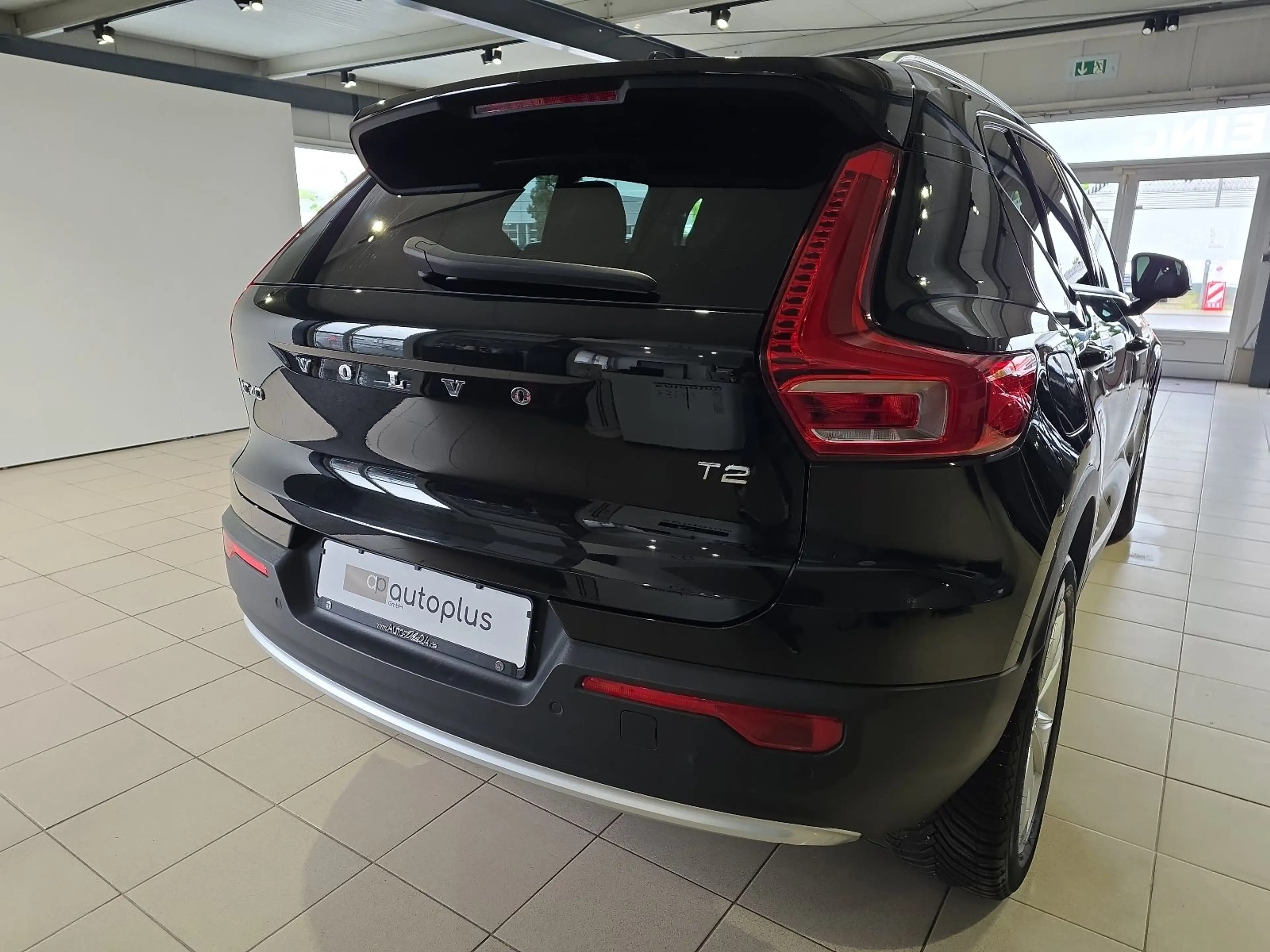 Volvo XC40 T2 Core ACC BLIS Kamera LED WinterPaket — photo 7