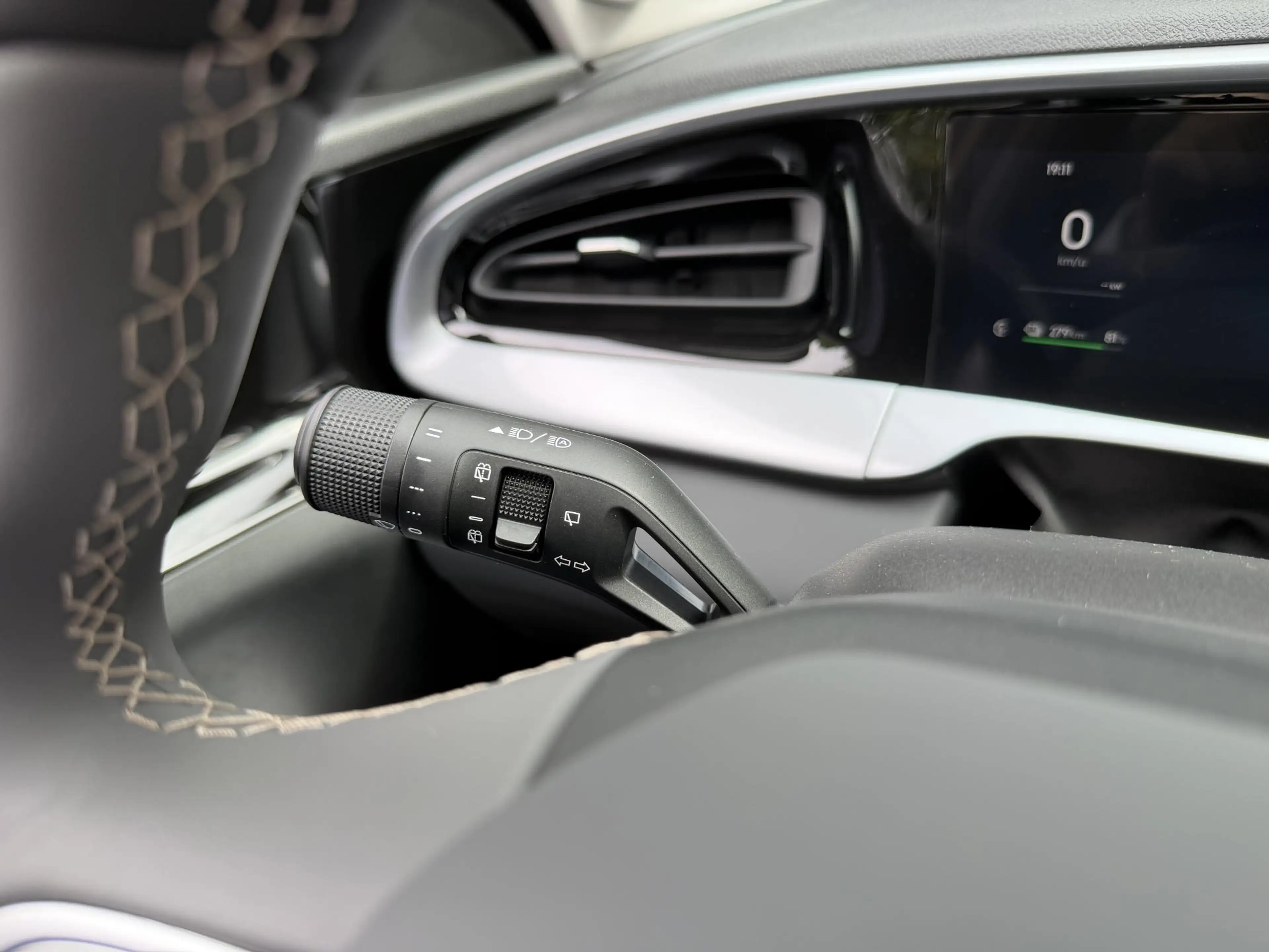 Geely E2 Ultra 47.14 kWh 116PK | DEMO — photo 24