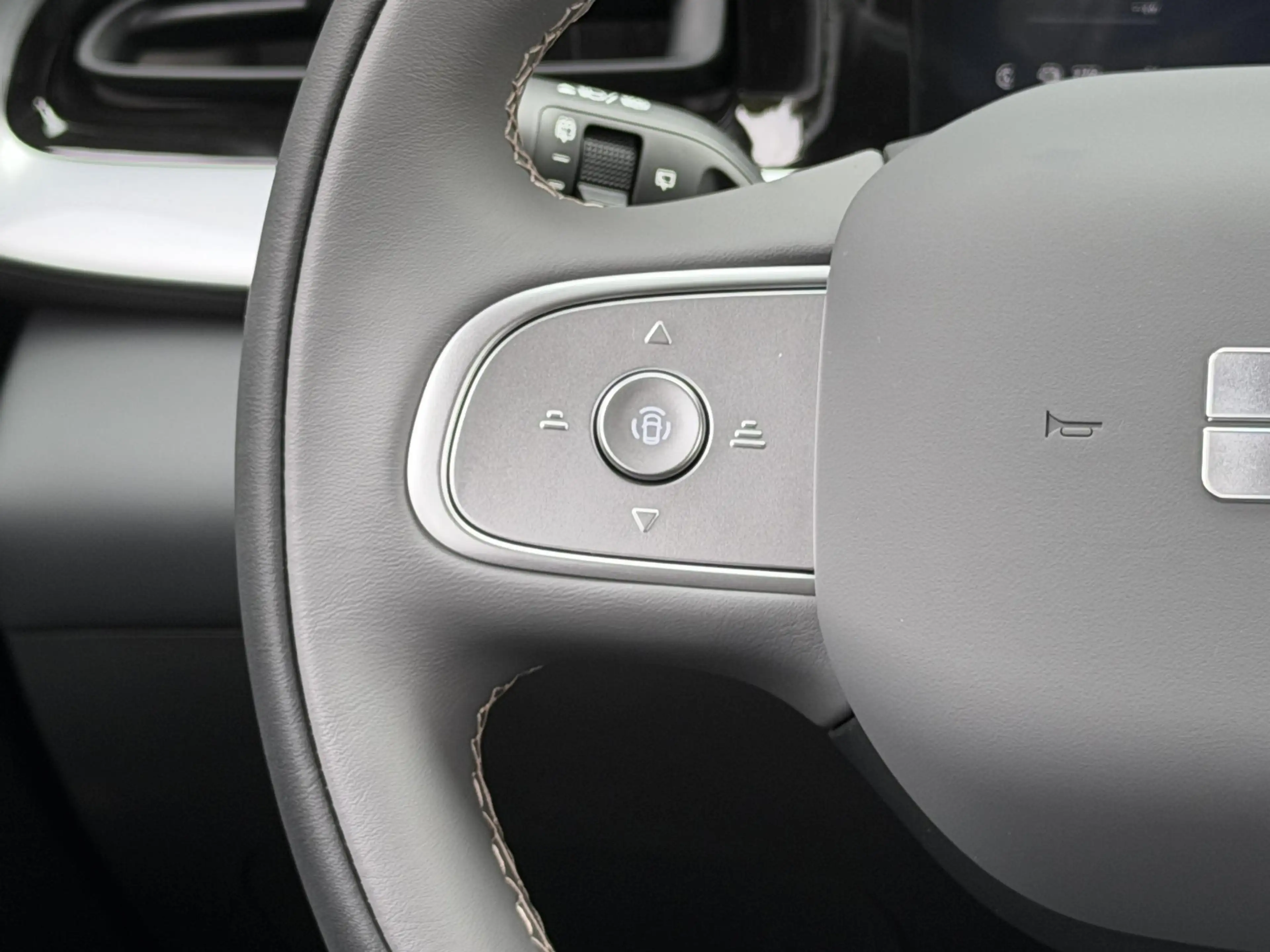 Geely E2 Ultra 47.14 kWh 116PK | DEMO — photo 30