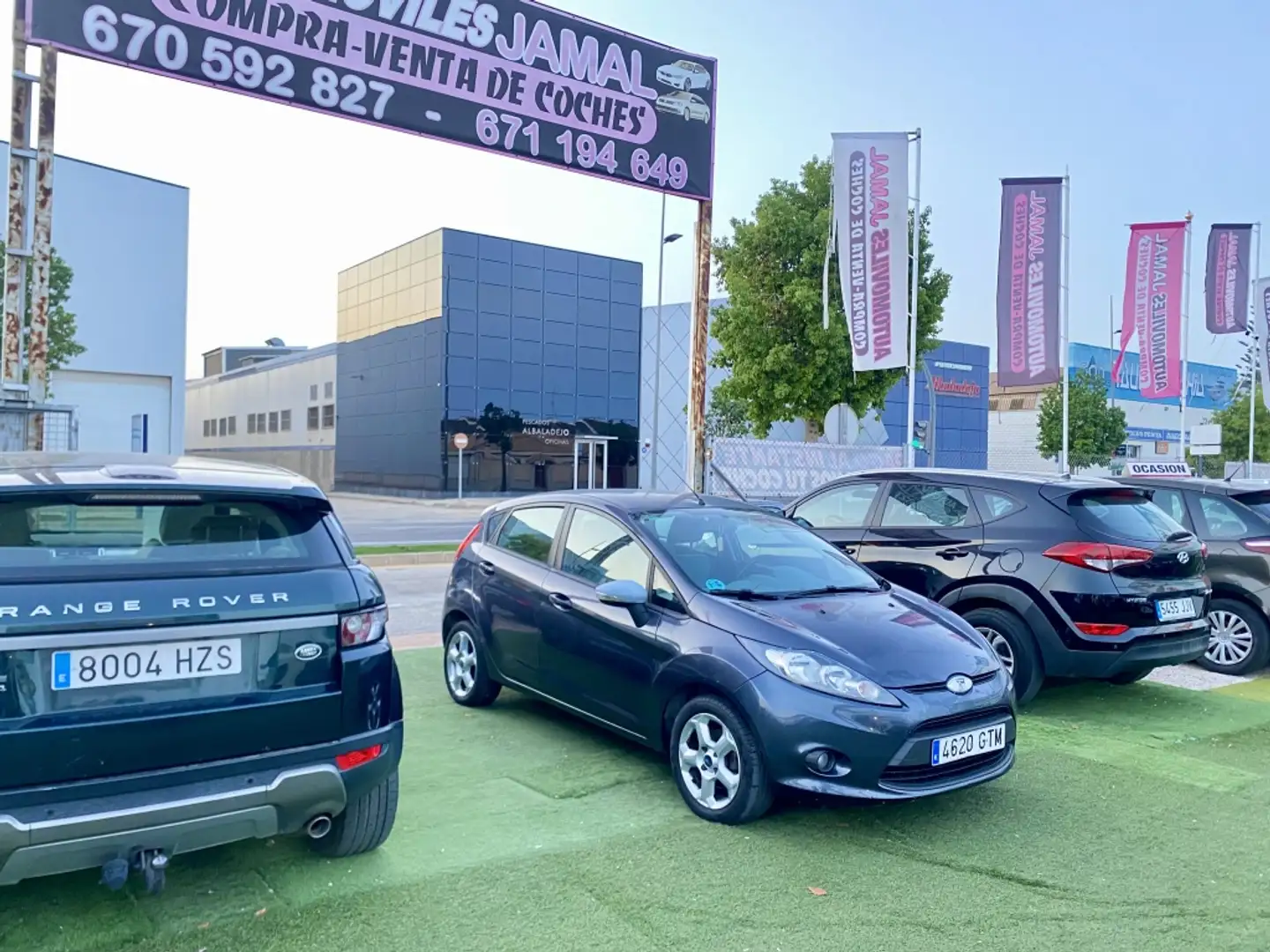 Ford Fiesta 1.25 Trend 82 Grigio - 1