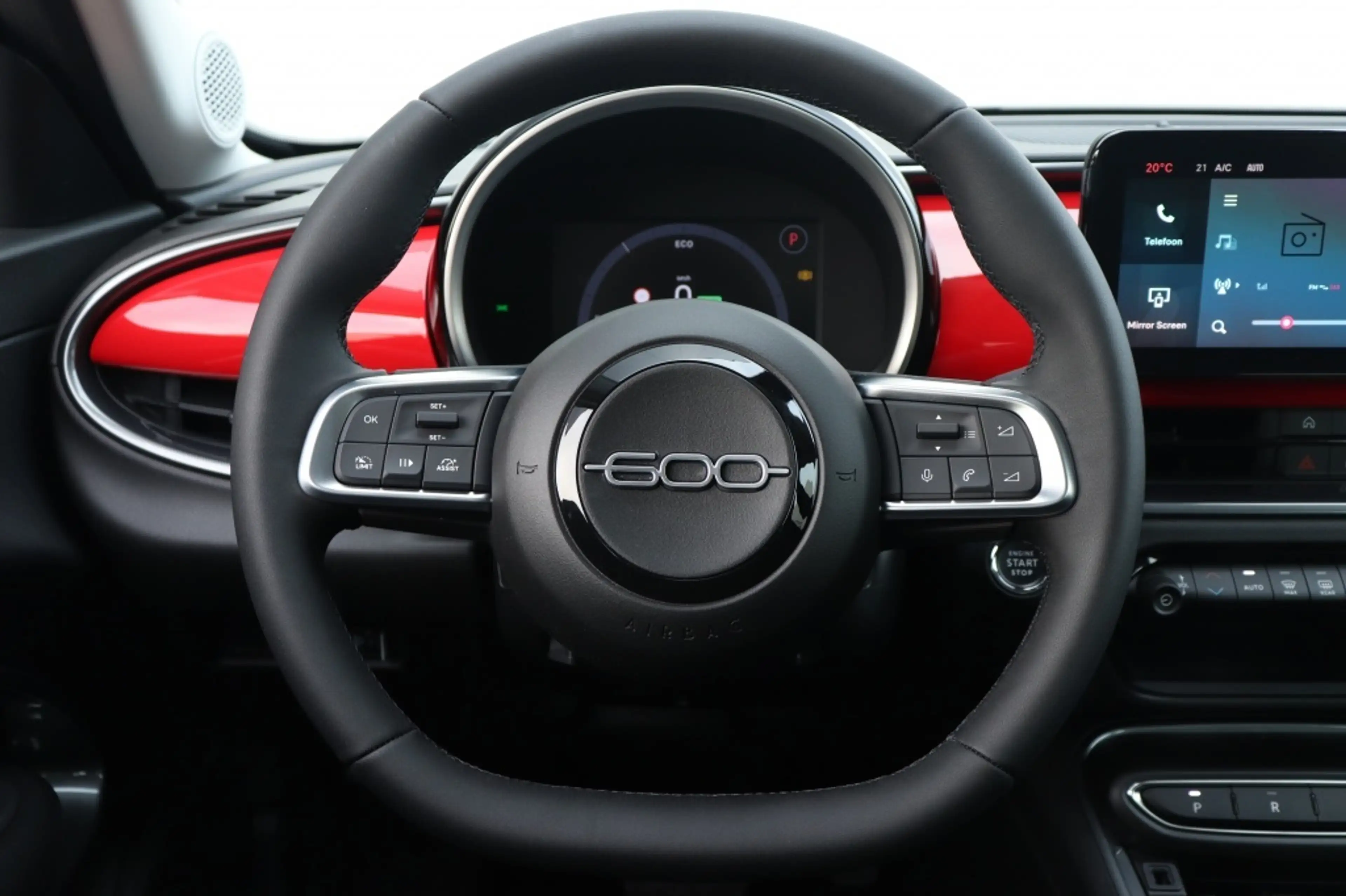 Fiat 600e RED 54 kWh | Carplay | Clima | Cruise | Direct Lev — photo 14