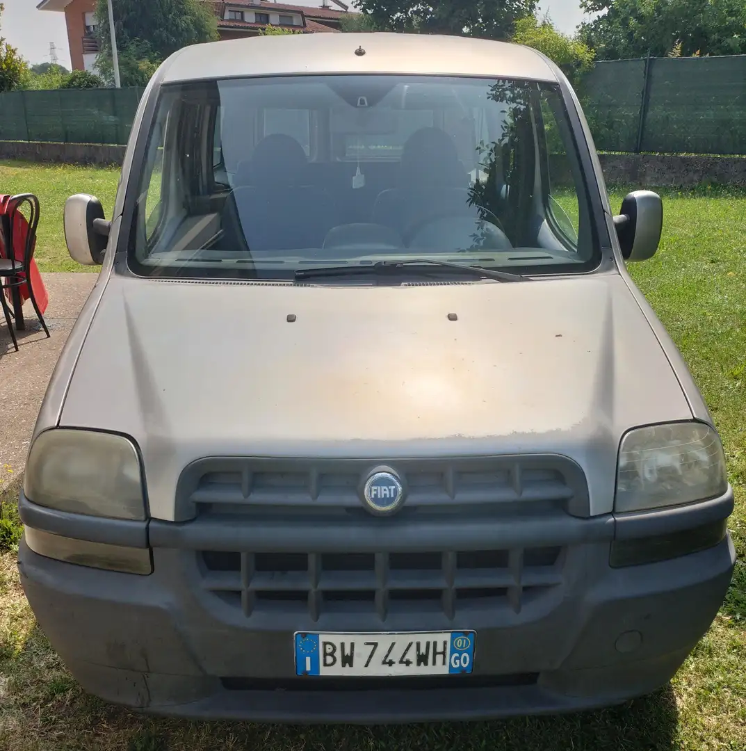 Fiat Doblo Doblo 1.2 SX Plateado - 1