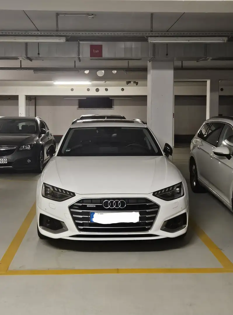 Audi A4 Avant 40 TDI quattro S tronic - 1