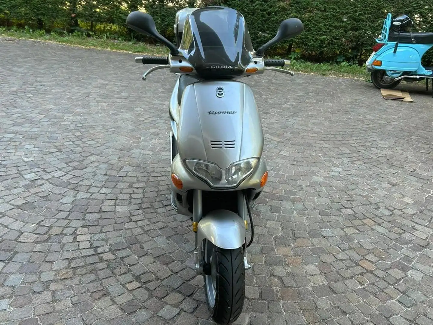 Gilera Runner 180 Runner 180 2T ARGENTO Argintiu - 2