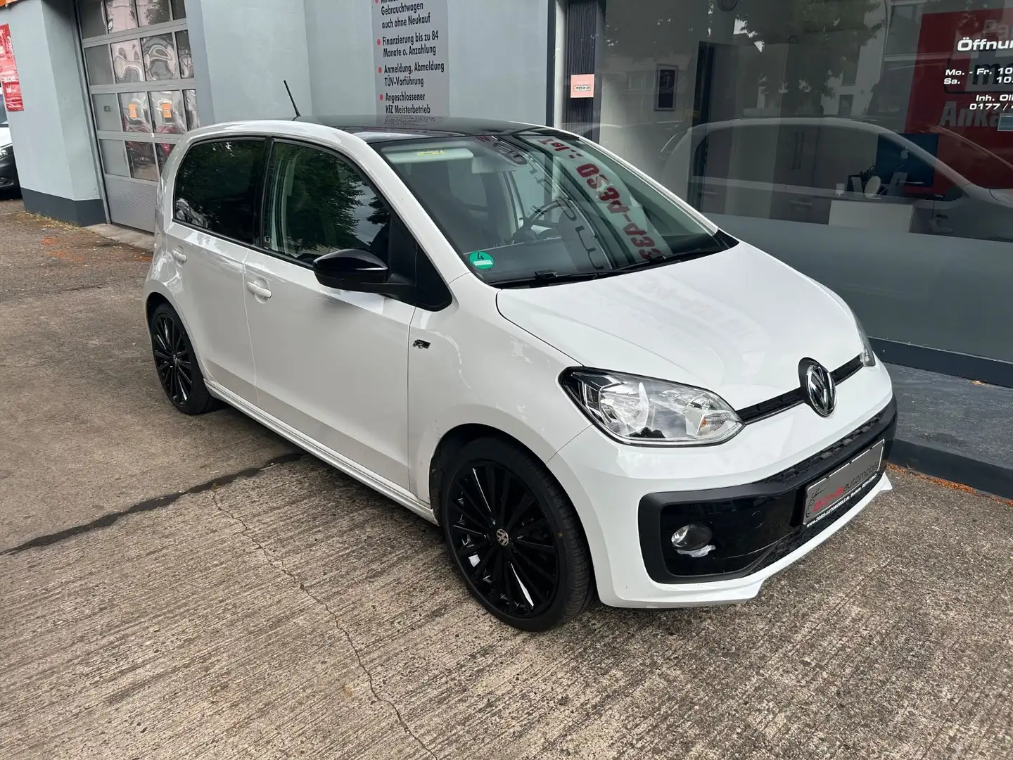 Volkswagen up! high up! R-Line+Kamera+17ZollLM+NaviZB+BT+SH Weiß - 2