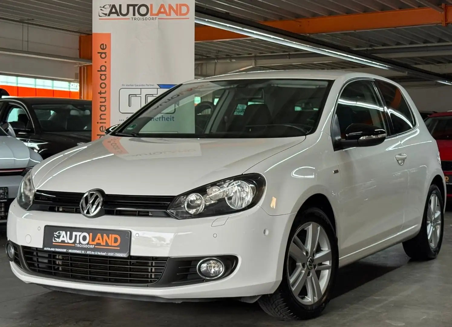 Volkswagen Golf Match*NUR 82TKM*NAVI*PDC*TEMPO*SHZG*2.HD** Blanco - 2