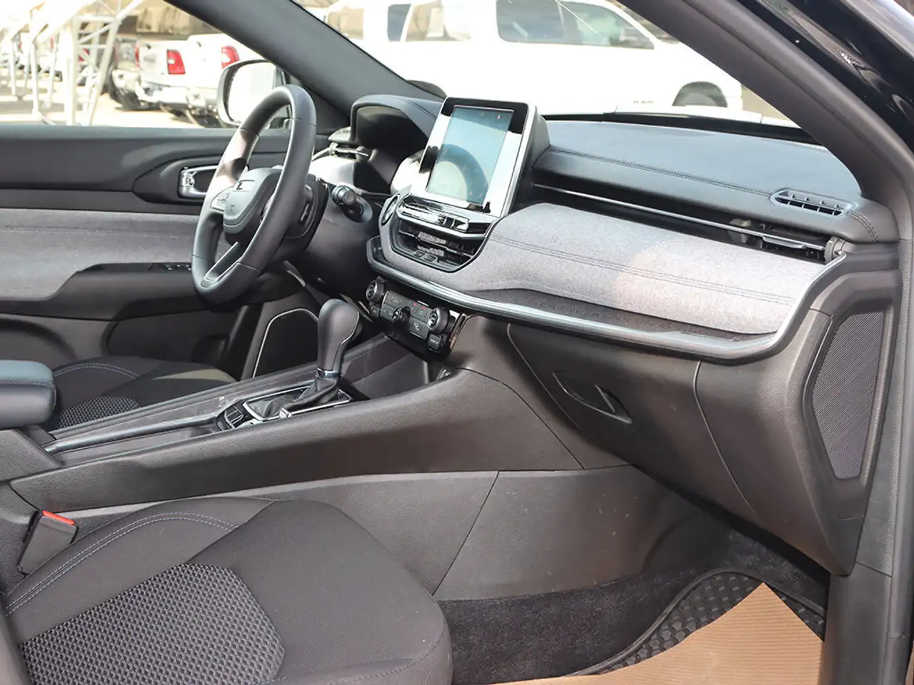 Jeep Compass снимка Jeep Compass