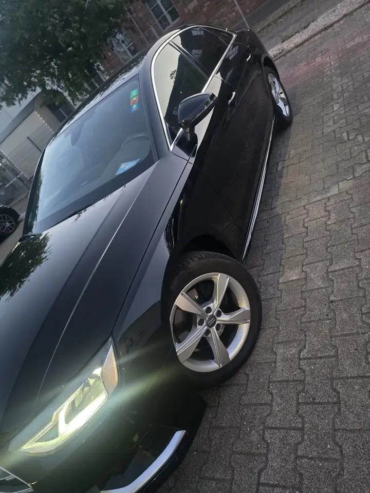 2020 Audi A4 35 TFSI S tronic, photograph 4