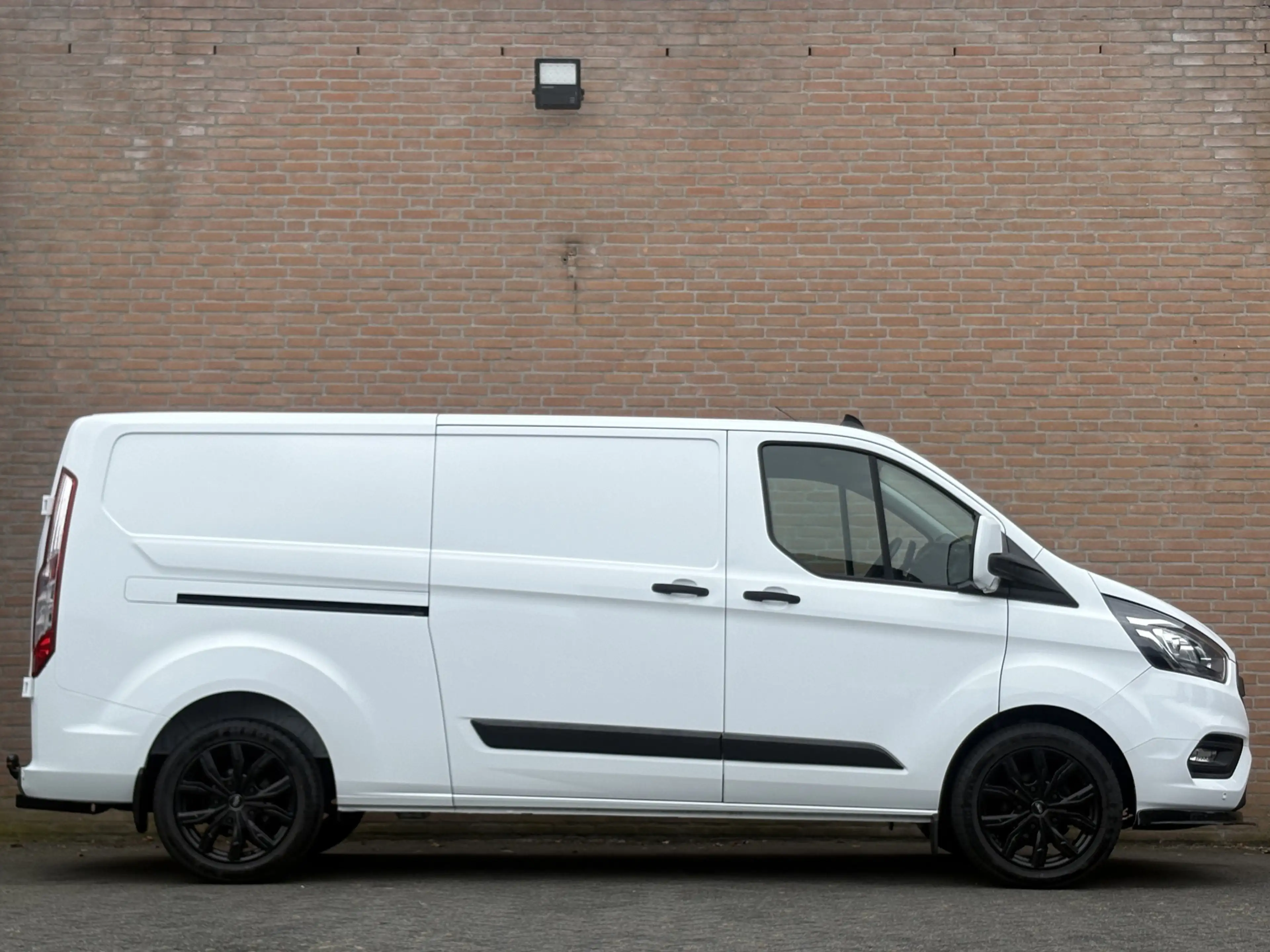 Ford Transit Custom 2.0TDCI 130PK Lang Raptor Edition / 2.800KG Trekha — photo 12