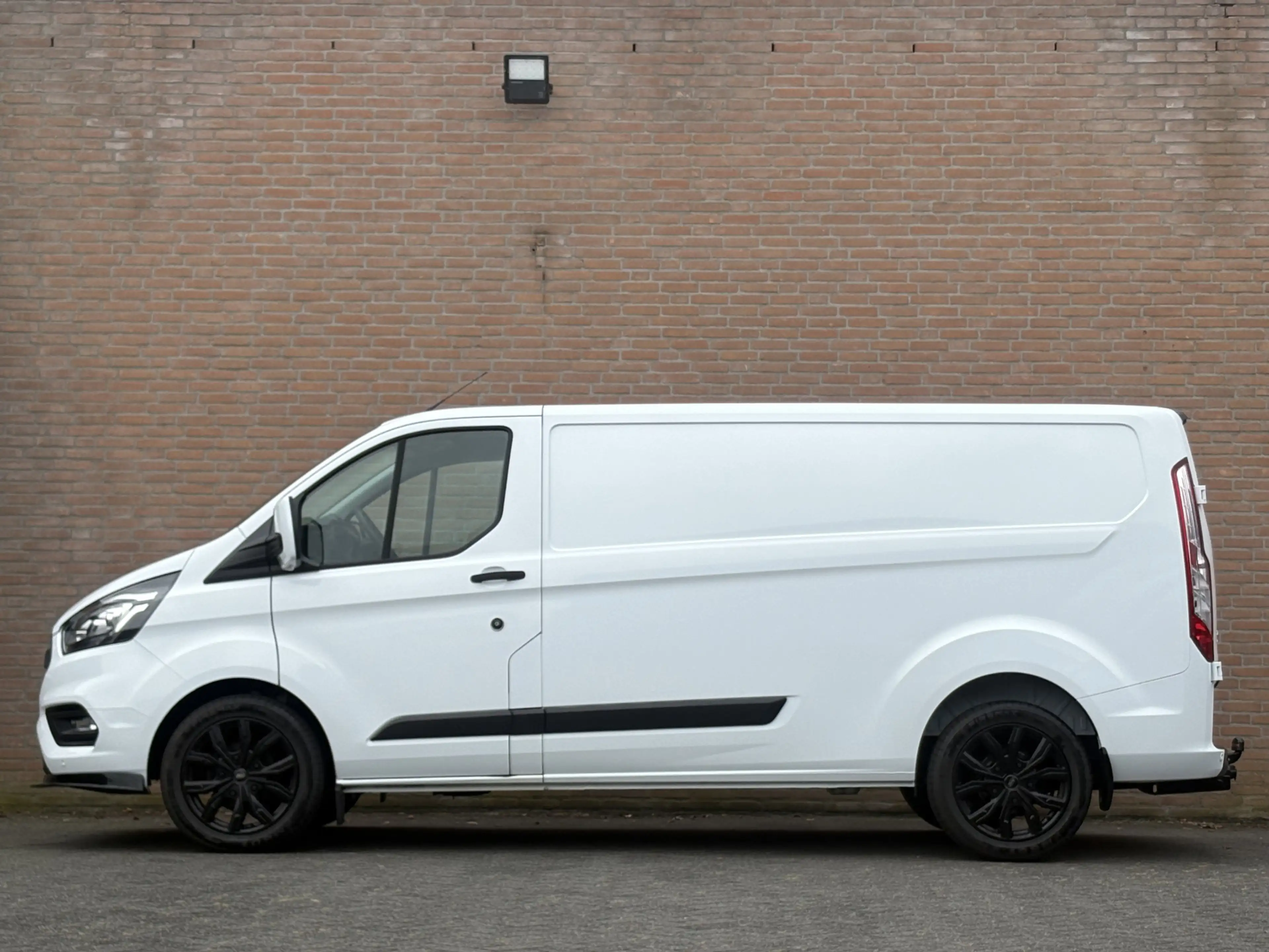 Ford Transit Custom 2.0TDCI 130PK Lang Raptor Edition / 2.800KG Trekha — photo 11
