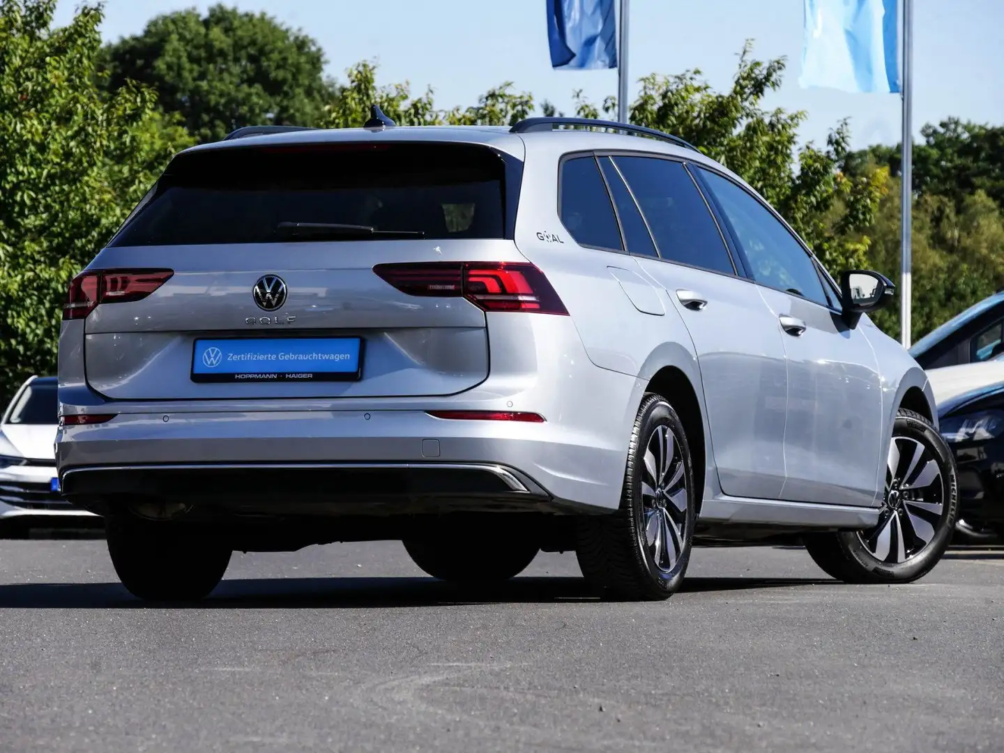 Volkswagen Golf Variant GOAL 2.0 TDI AHK LED ACC ALU Silber - 2