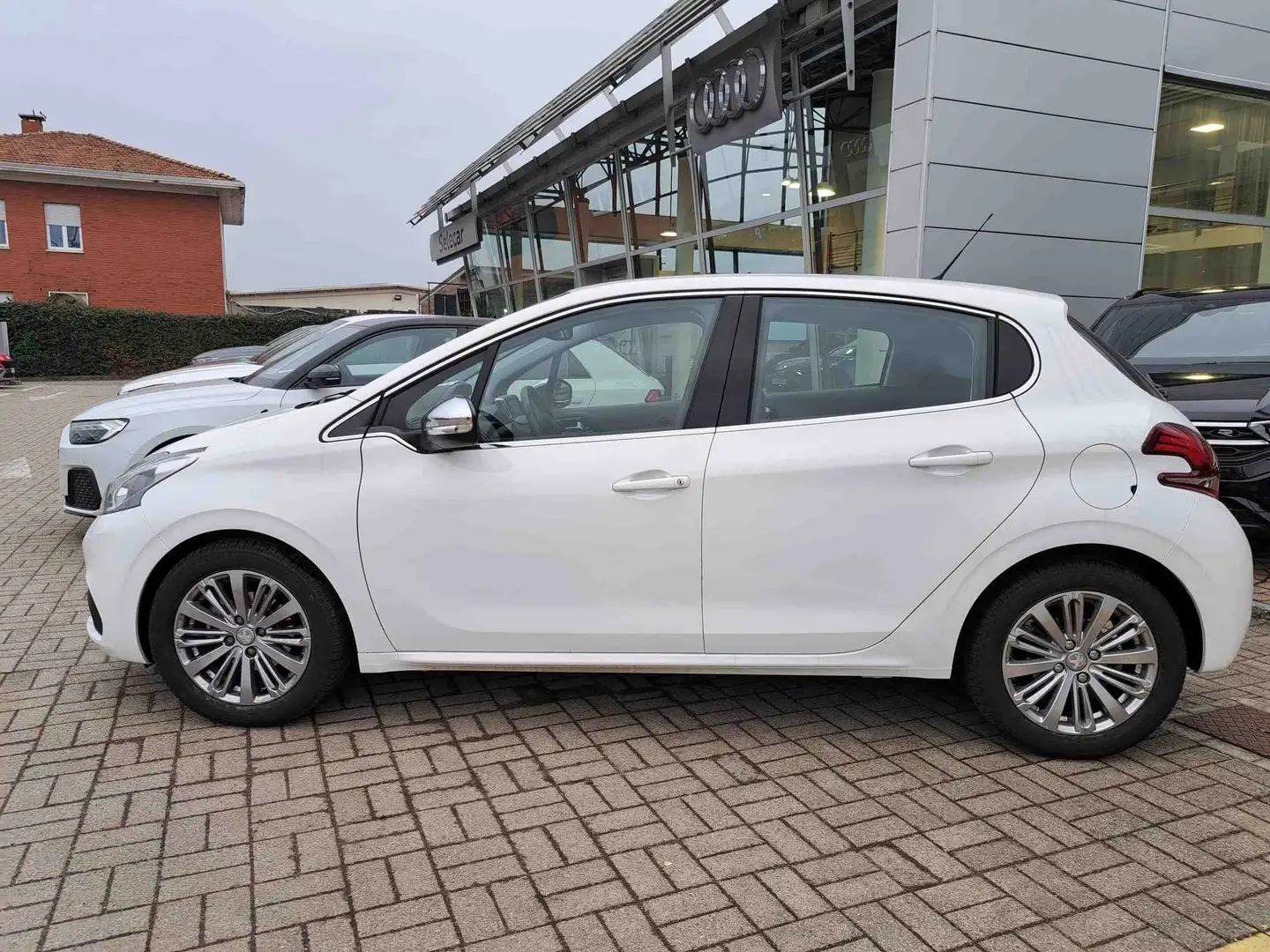 Peugeot 208 208 5p 1.2 puretech t Allure s Bianco - 2