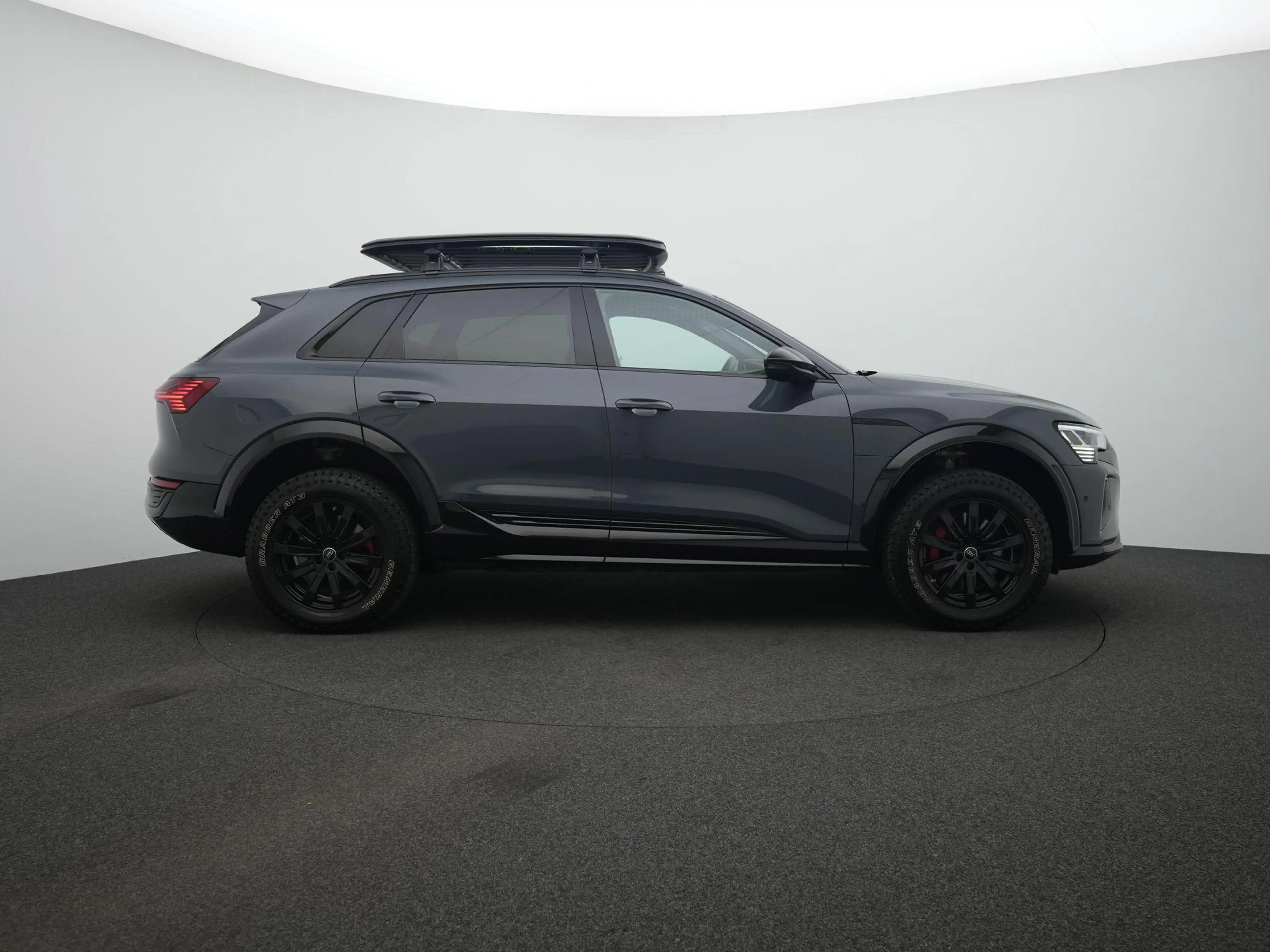 Audi Q8 e-tron 55 quattro 408pk S Edition 115 kWh | | Trekhaak | — photo 4