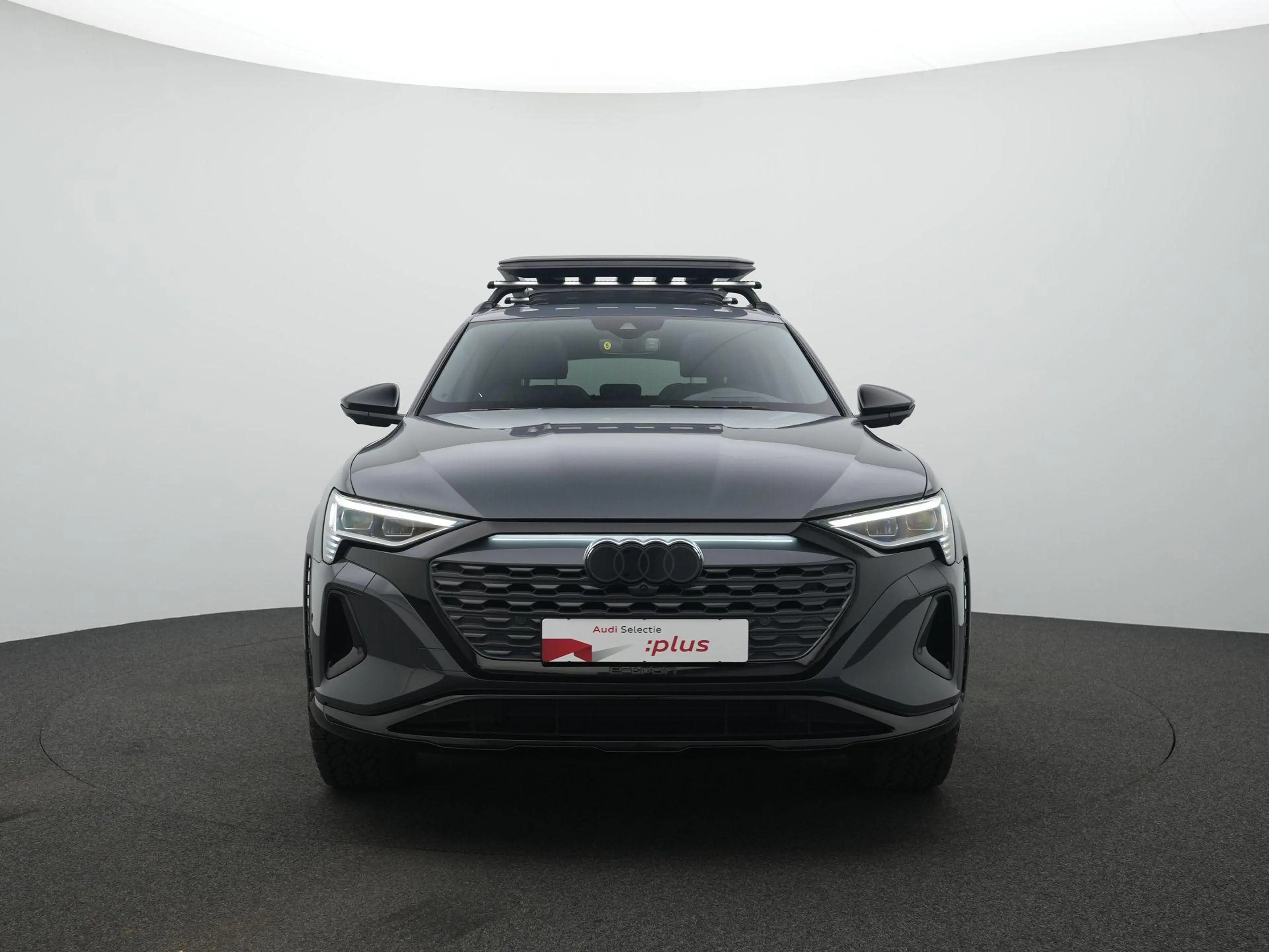 Audi Q8 e-tron 55 quattro 408pk S Edition 115 kWh | | Trekhaak | — photo 3