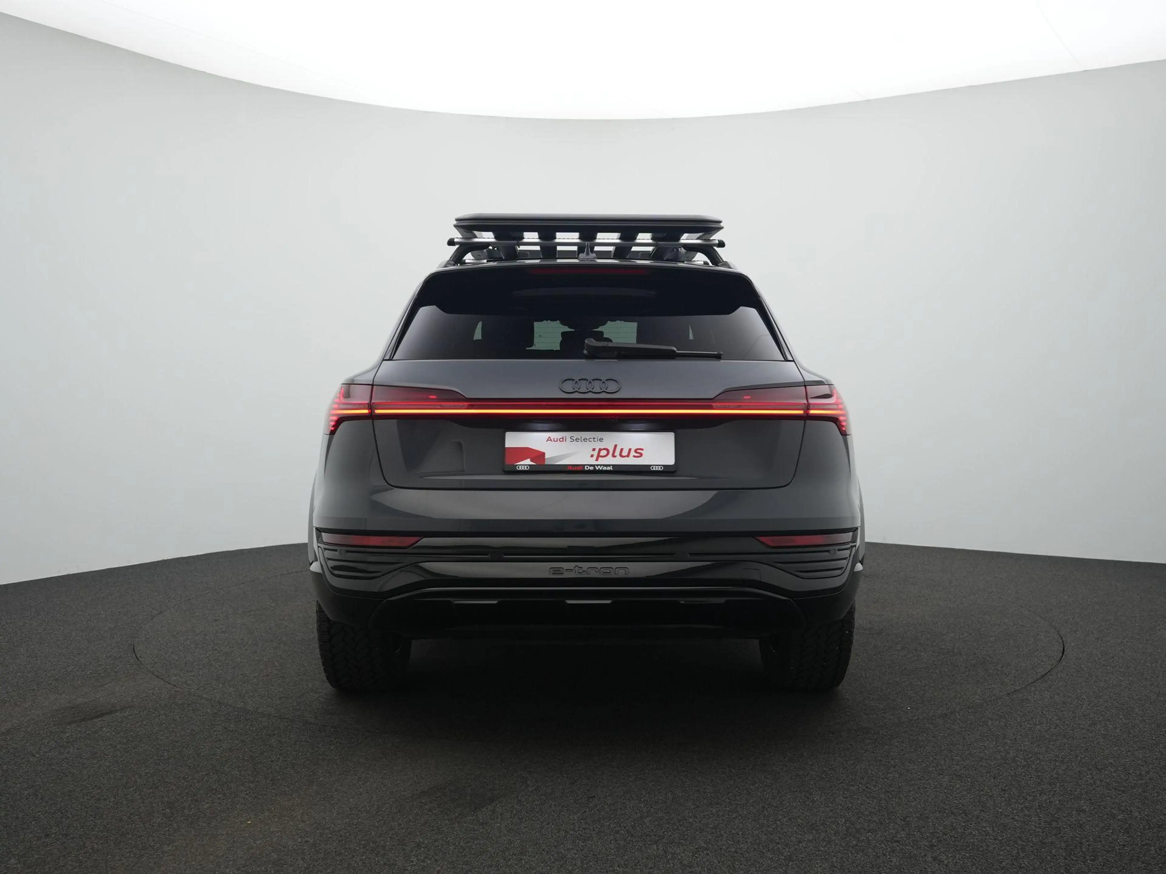 Audi Q8 e-tron 55 quattro 408pk S Edition 115 kWh | | Trekhaak | — photo 6