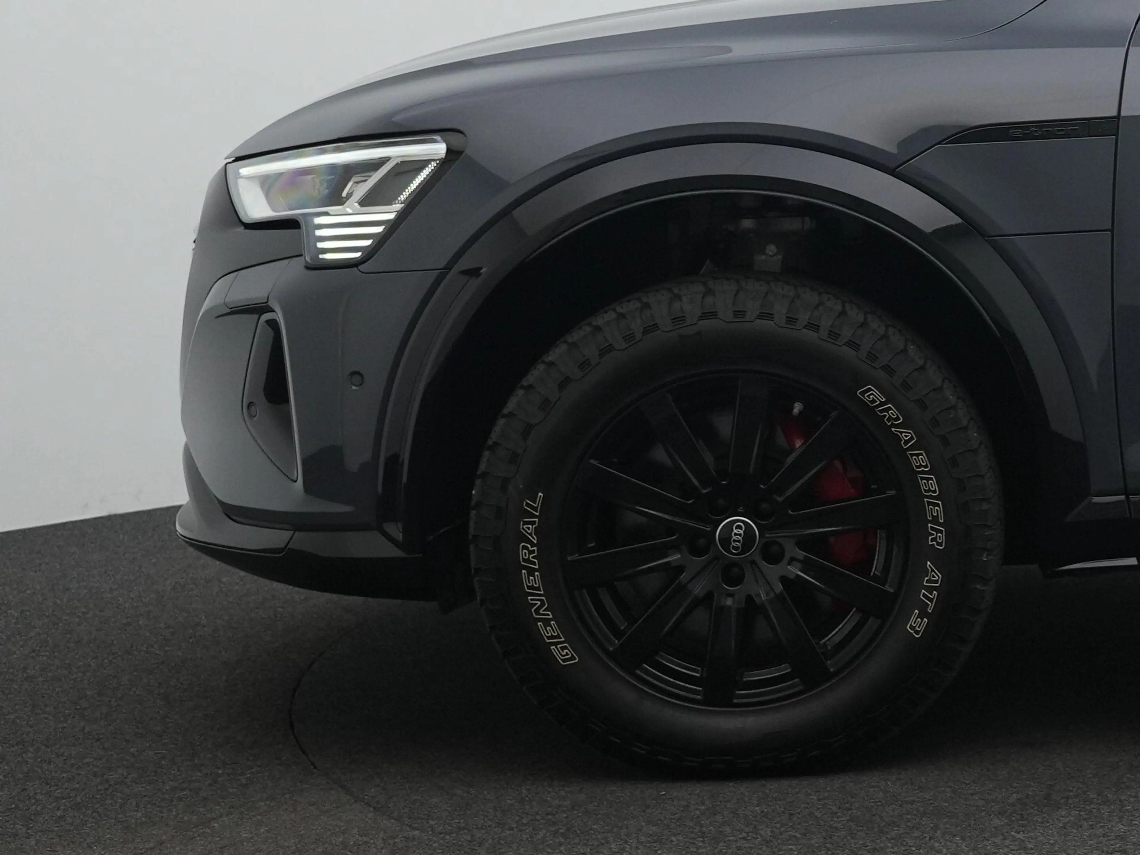 Audi Q8 e-tron 55 quattro 408pk S Edition 115 kWh | | Trekhaak | — photo 13