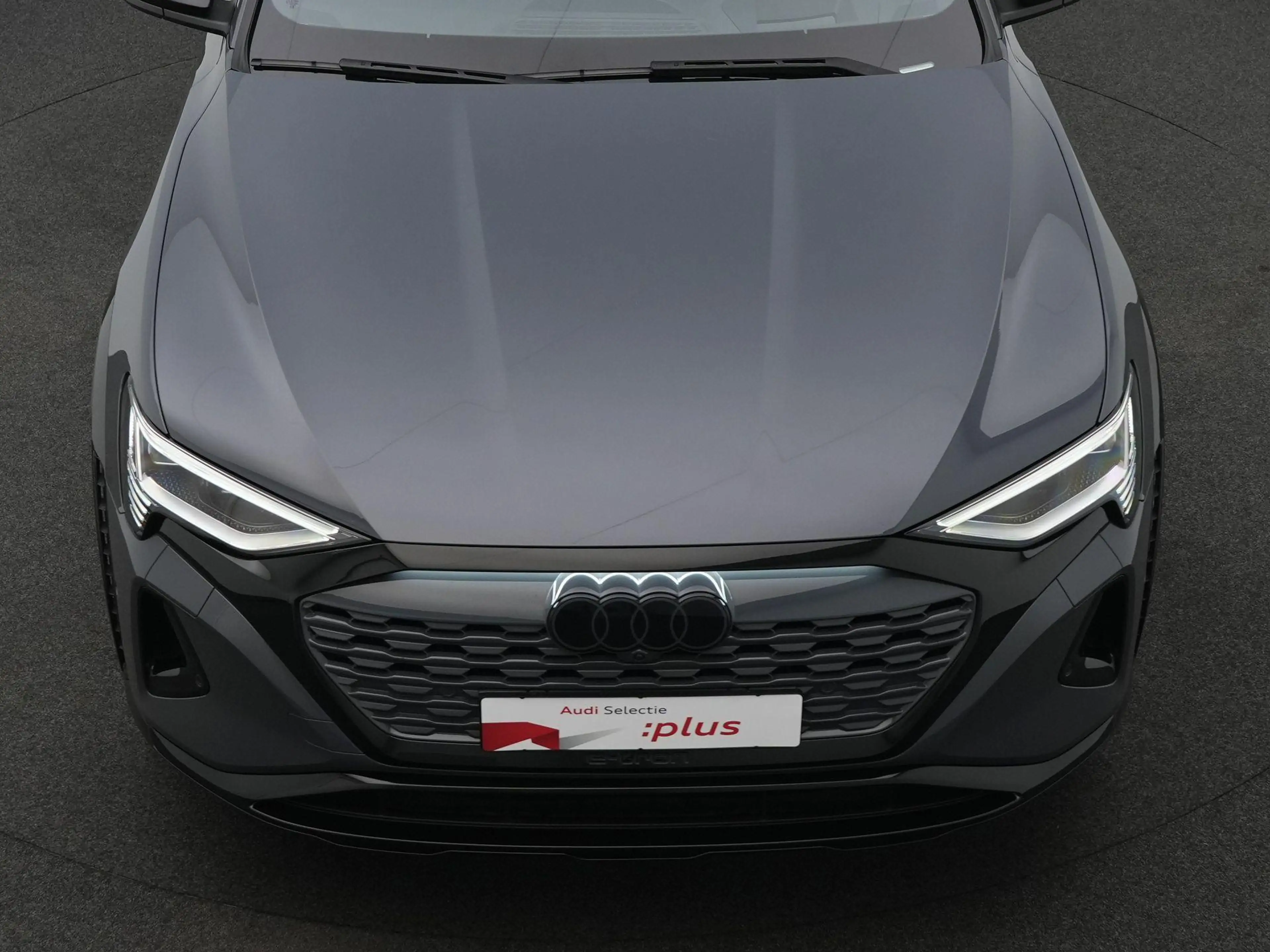 Audi Q8 e-tron 55 quattro 408pk S Edition 115 kWh | | Trekhaak | — photo 15