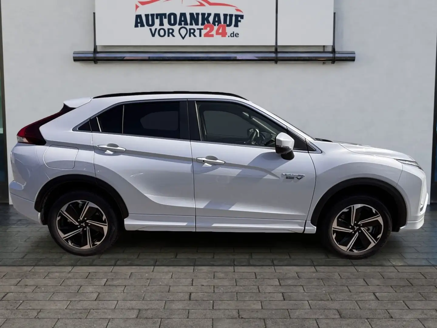 Mitsubishi Eclipse Cross Plus Select Hybrid 4WD*Voll*LED* Klima Navi Weiß - 2