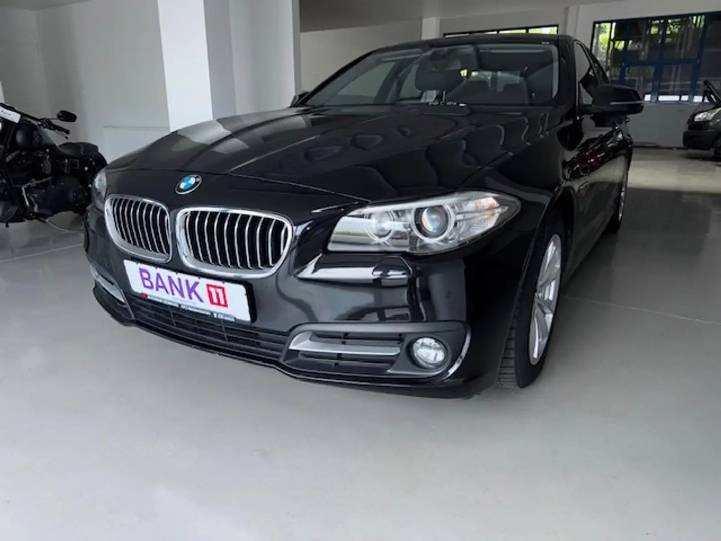 BMW 520 520 d Bilder folgen Schwarz - 1