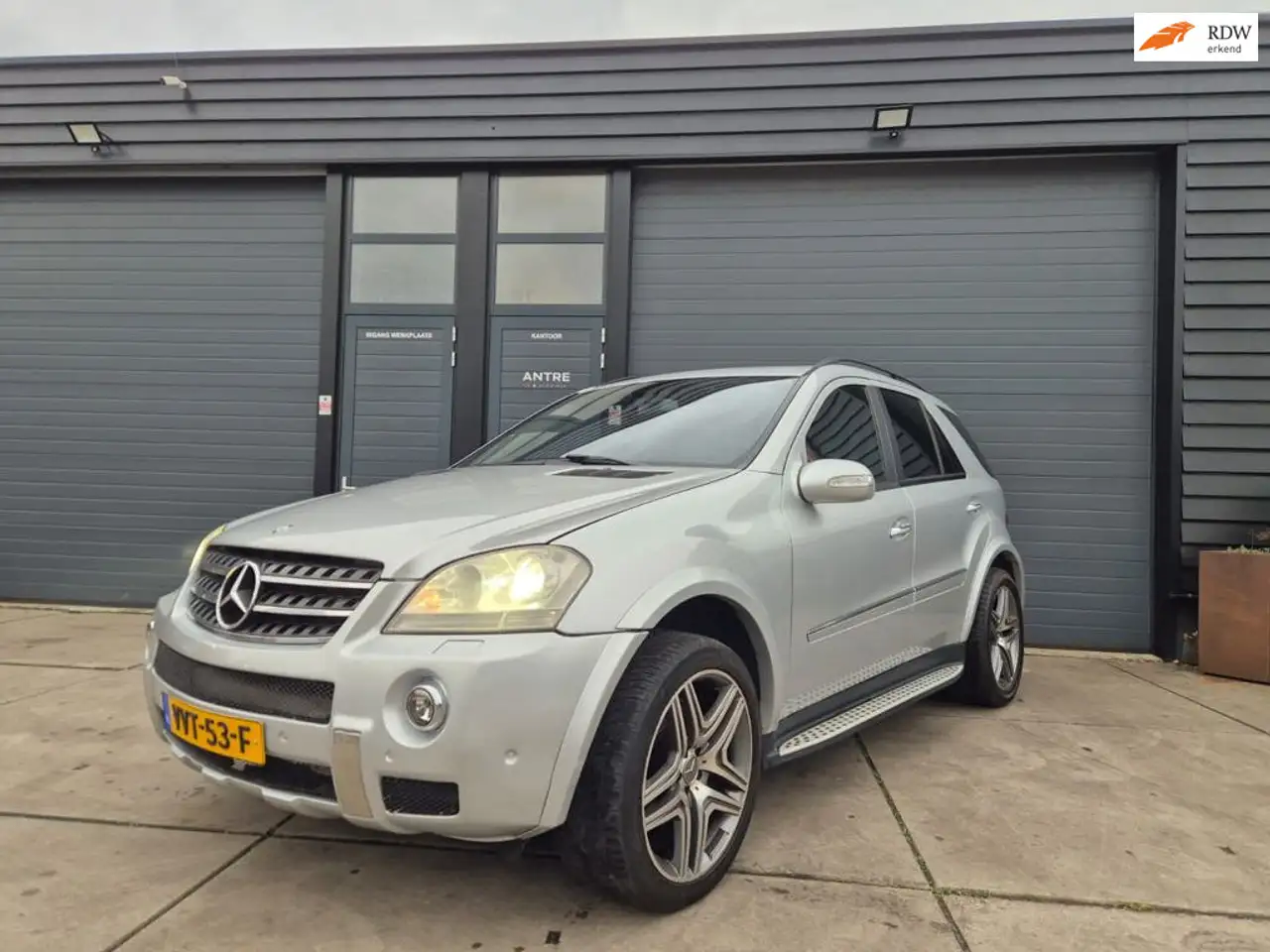Mercedes-Benz ML 320