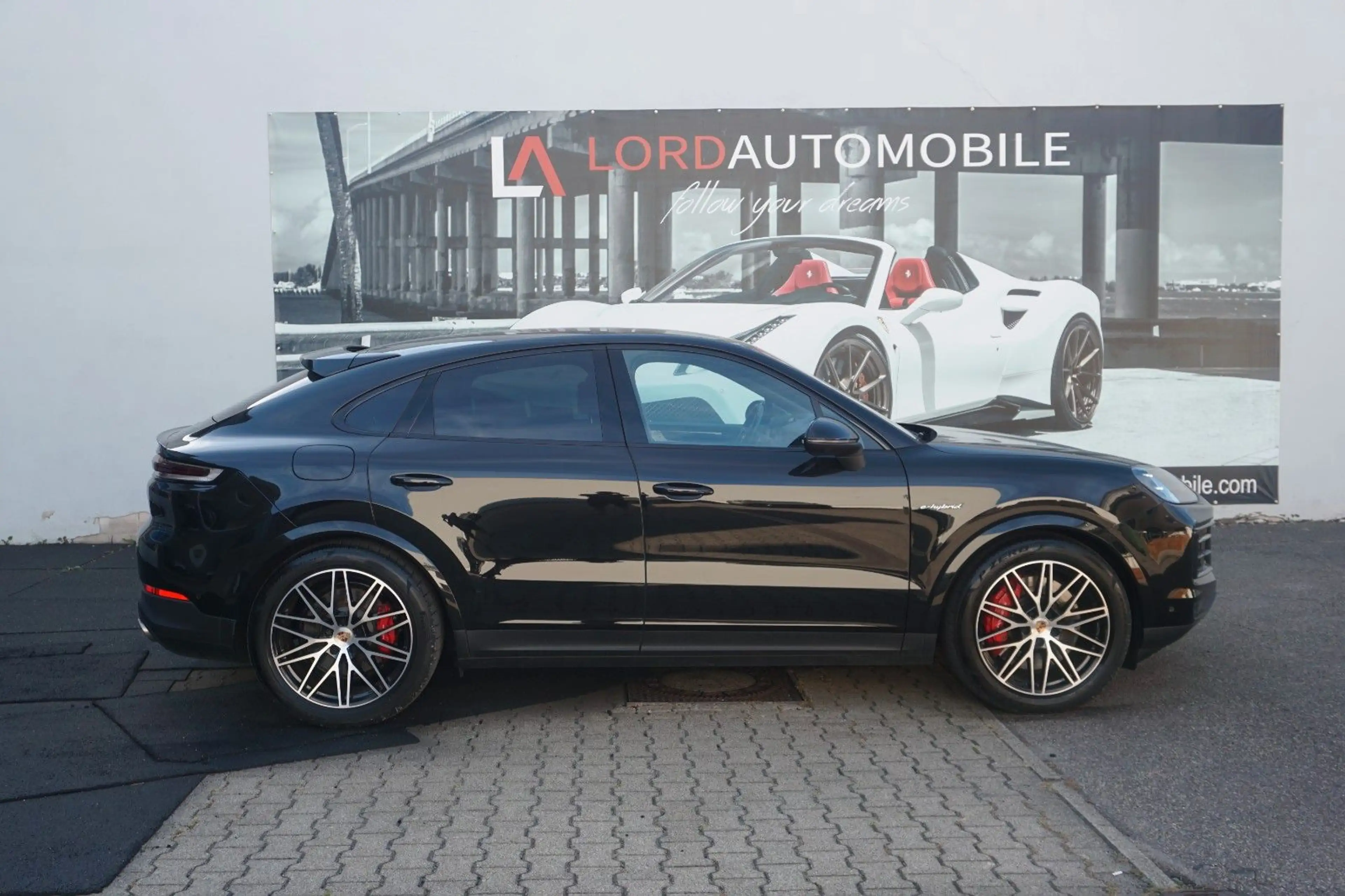 Porsche Cayenne Coupe SE-Hybrid*HAL*MASSAGE*BOSE*HeadUp* — photo 3