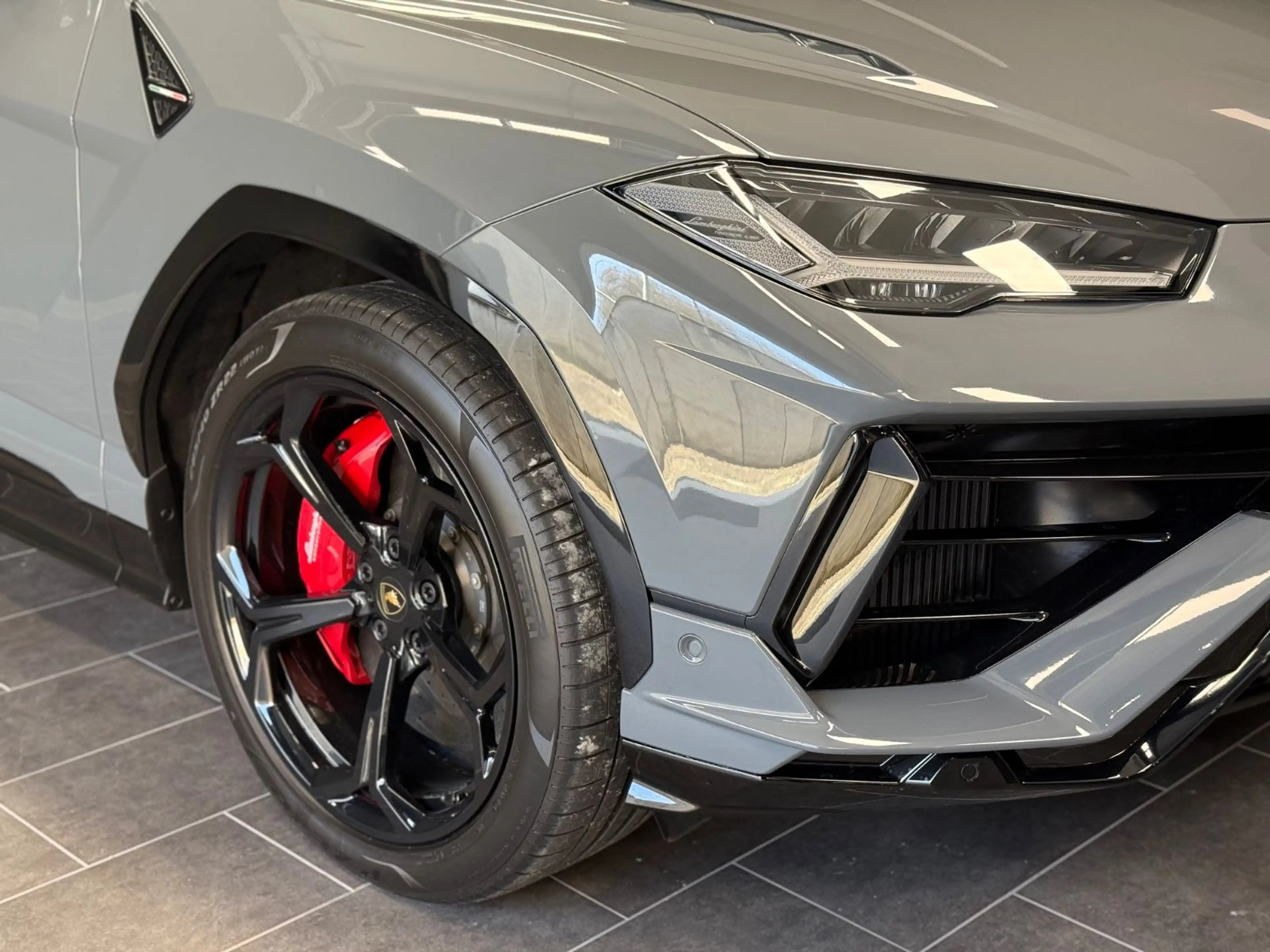 Lamborghini Urus S Grigio Telesto B&O Panorama Night-Vision — photo 17