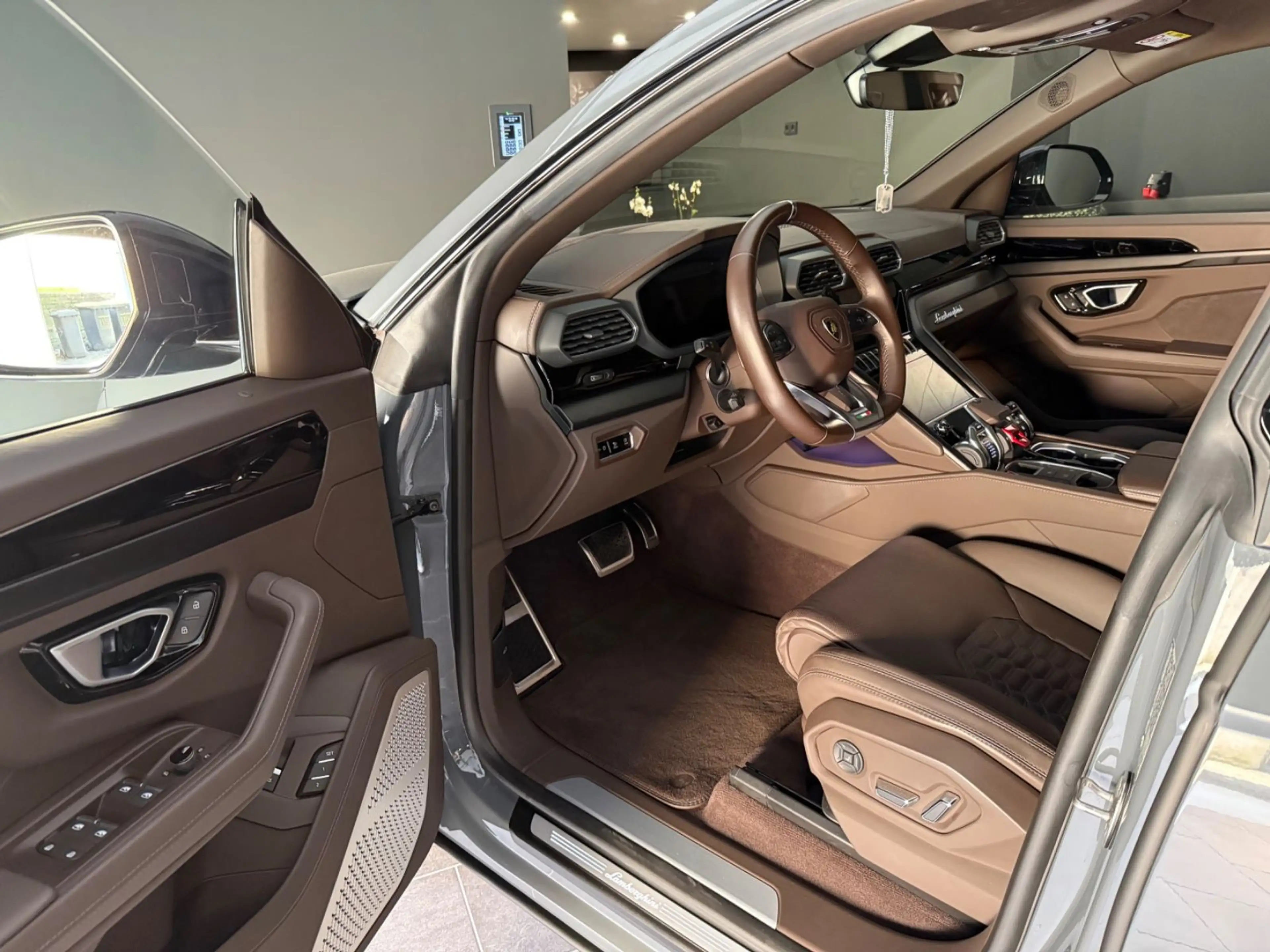 Lamborghini Urus S Grigio Telesto B&O Panorama Night-Vision — photo 8
