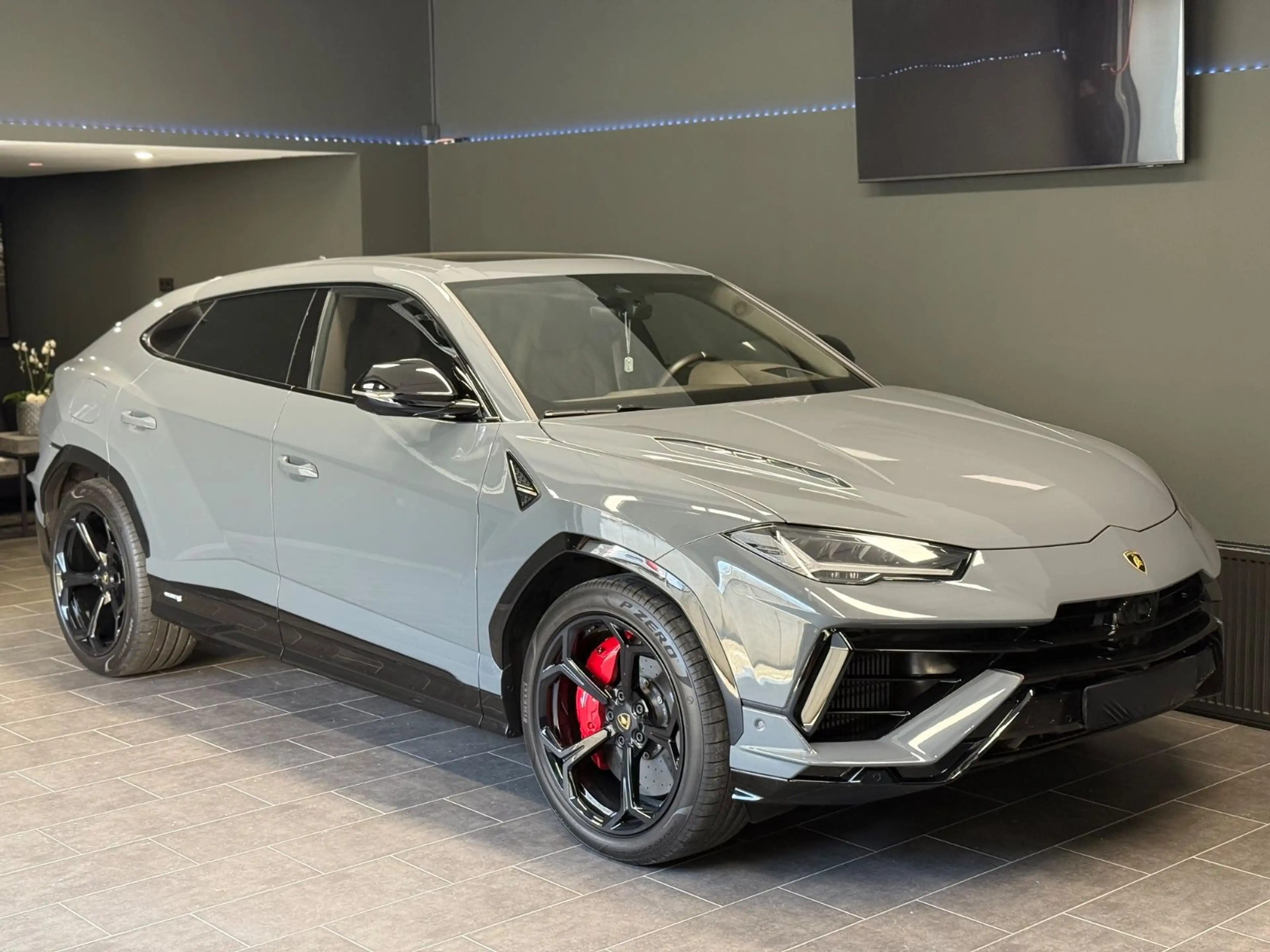 Lamborghini Urus S Grigio Telesto B&O Panorama Night-Vision — photo 4