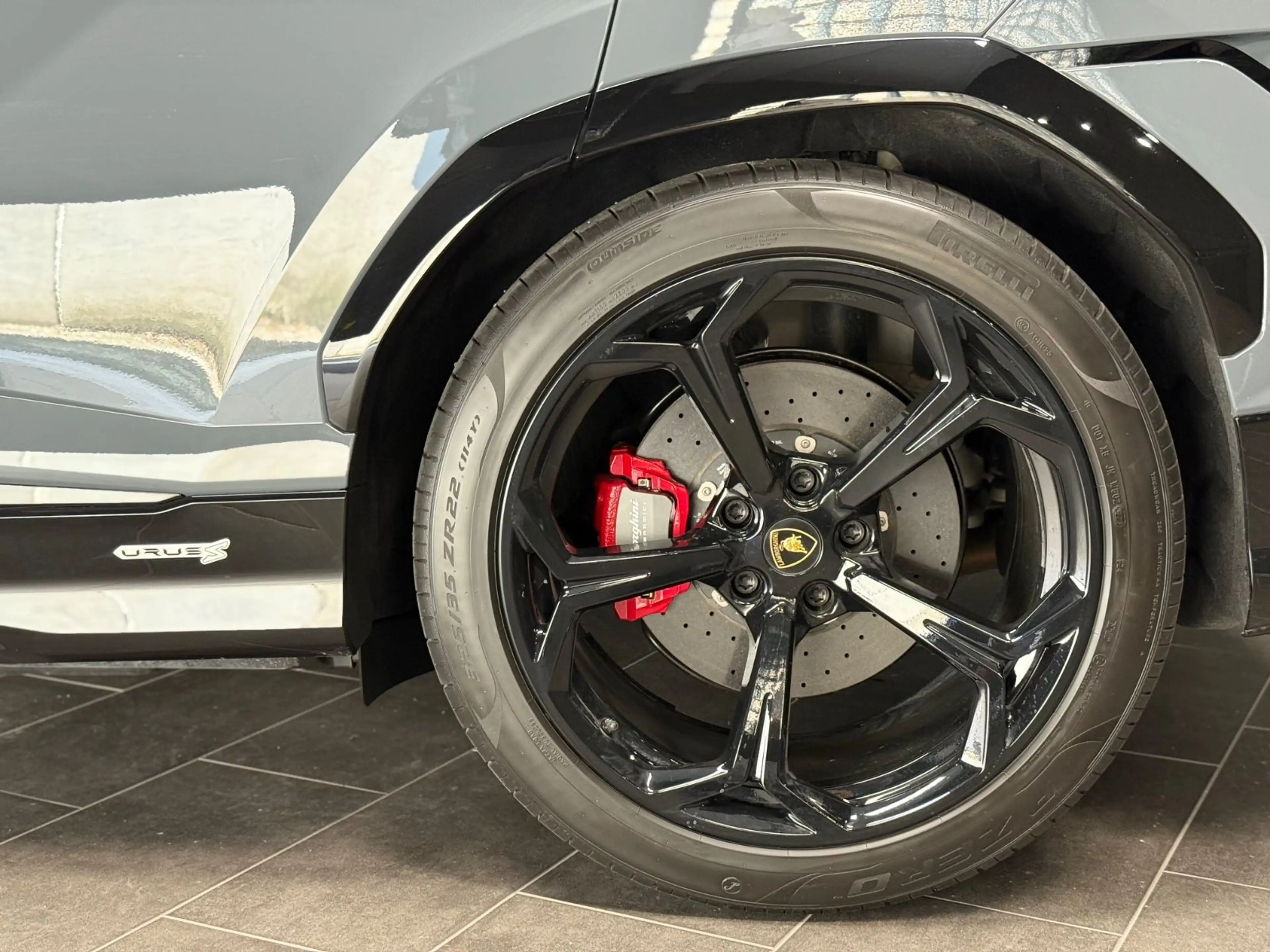 Lamborghini Urus S Grigio Telesto B&O Panorama Night-Vision — photo 19