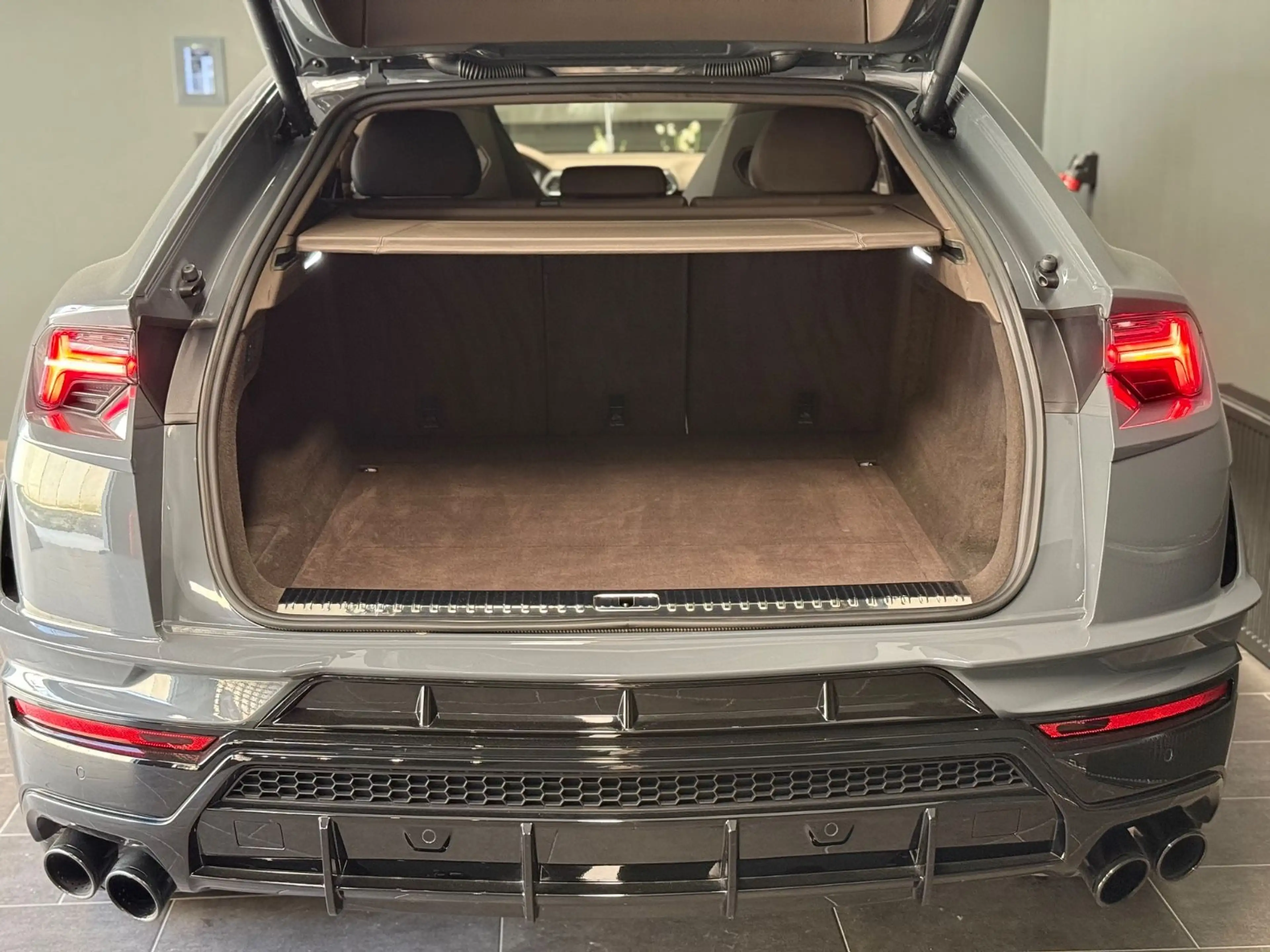 Lamborghini Urus S Grigio Telesto B&O Panorama Night-Vision — photo 15