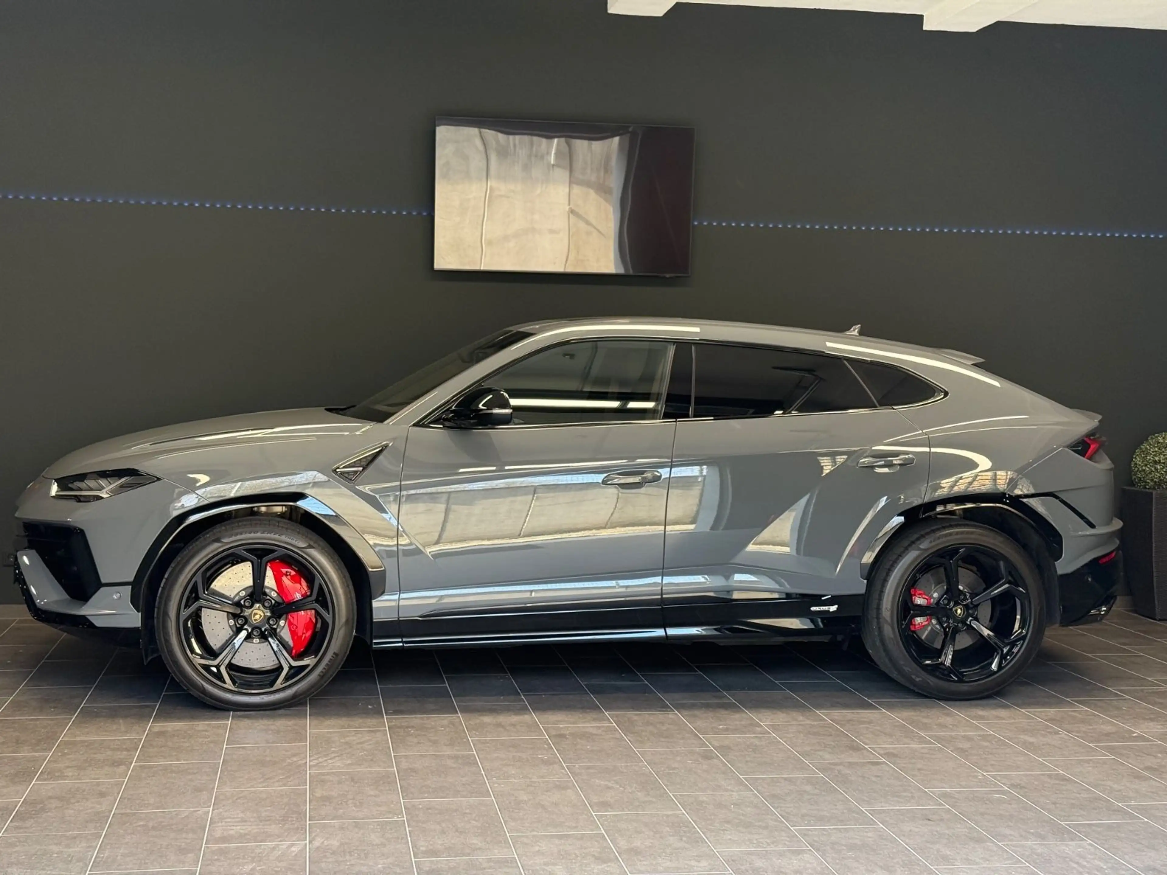 Lamborghini Urus S Grigio Telesto B&O Panorama Night-Vision — photo 3