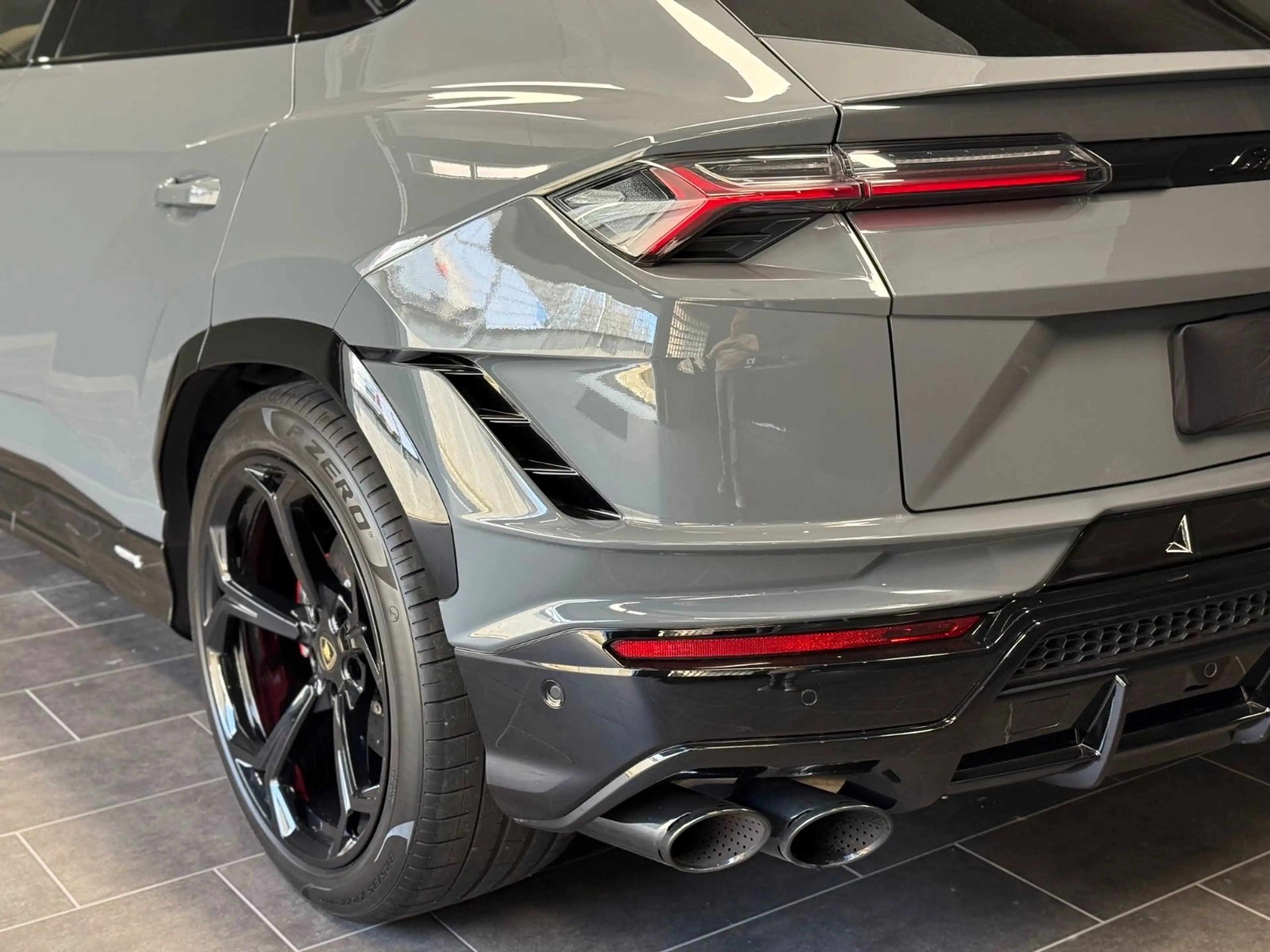 Lamborghini Urus S Grigio Telesto B&O Panorama Night-Vision — photo 5
