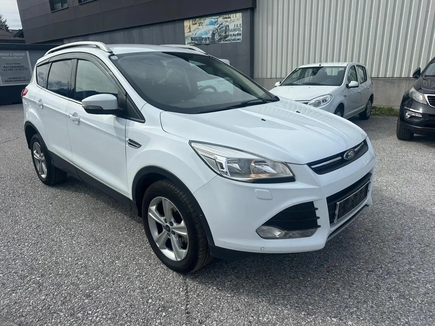 Ford Kuga 2,0 Diesel4x4 TDCI DPF Aut. Weiß - 1