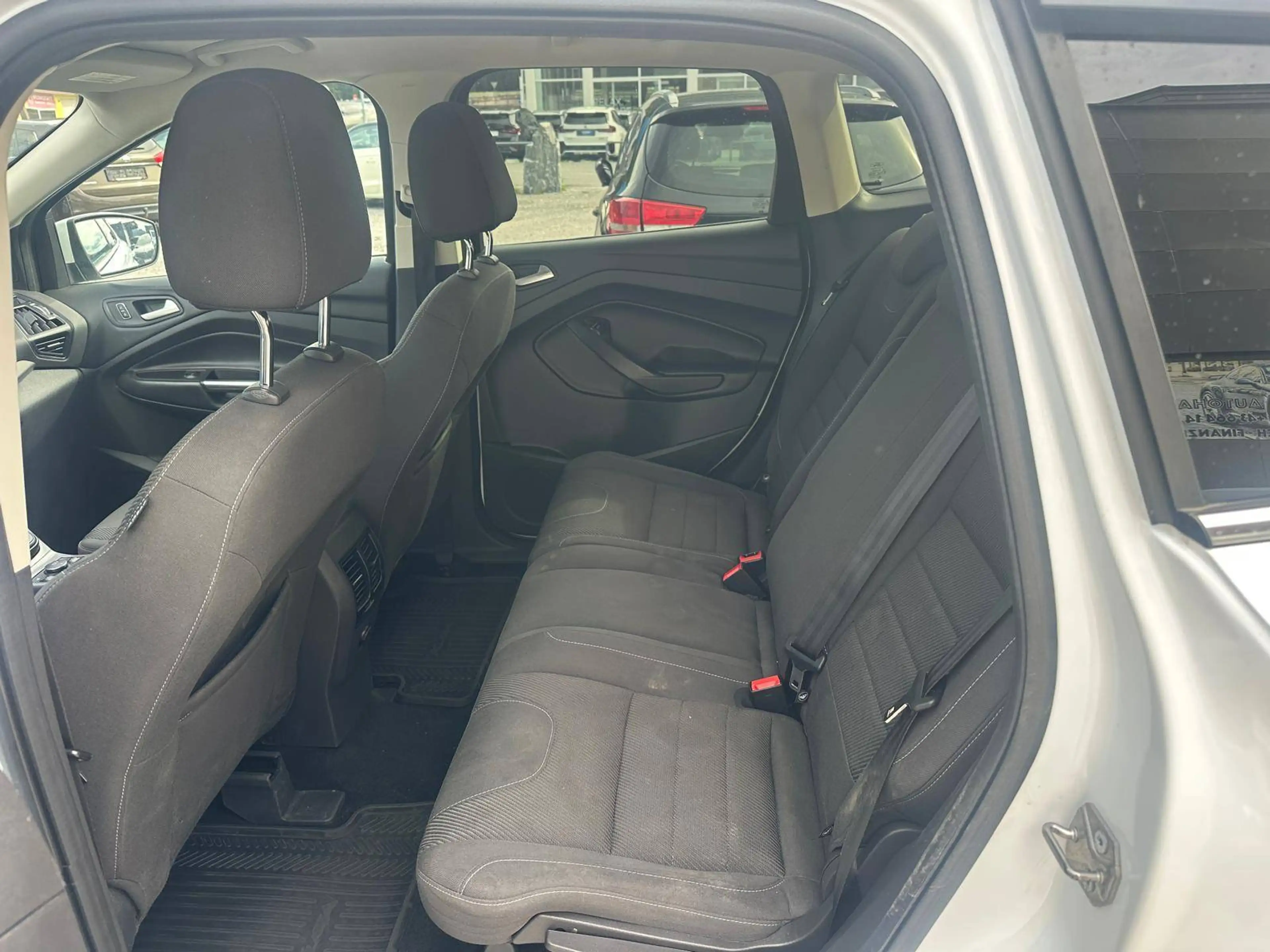Ford Kuga 2,0 Diesel4x4 TDCI DPF Aut. — photo 9