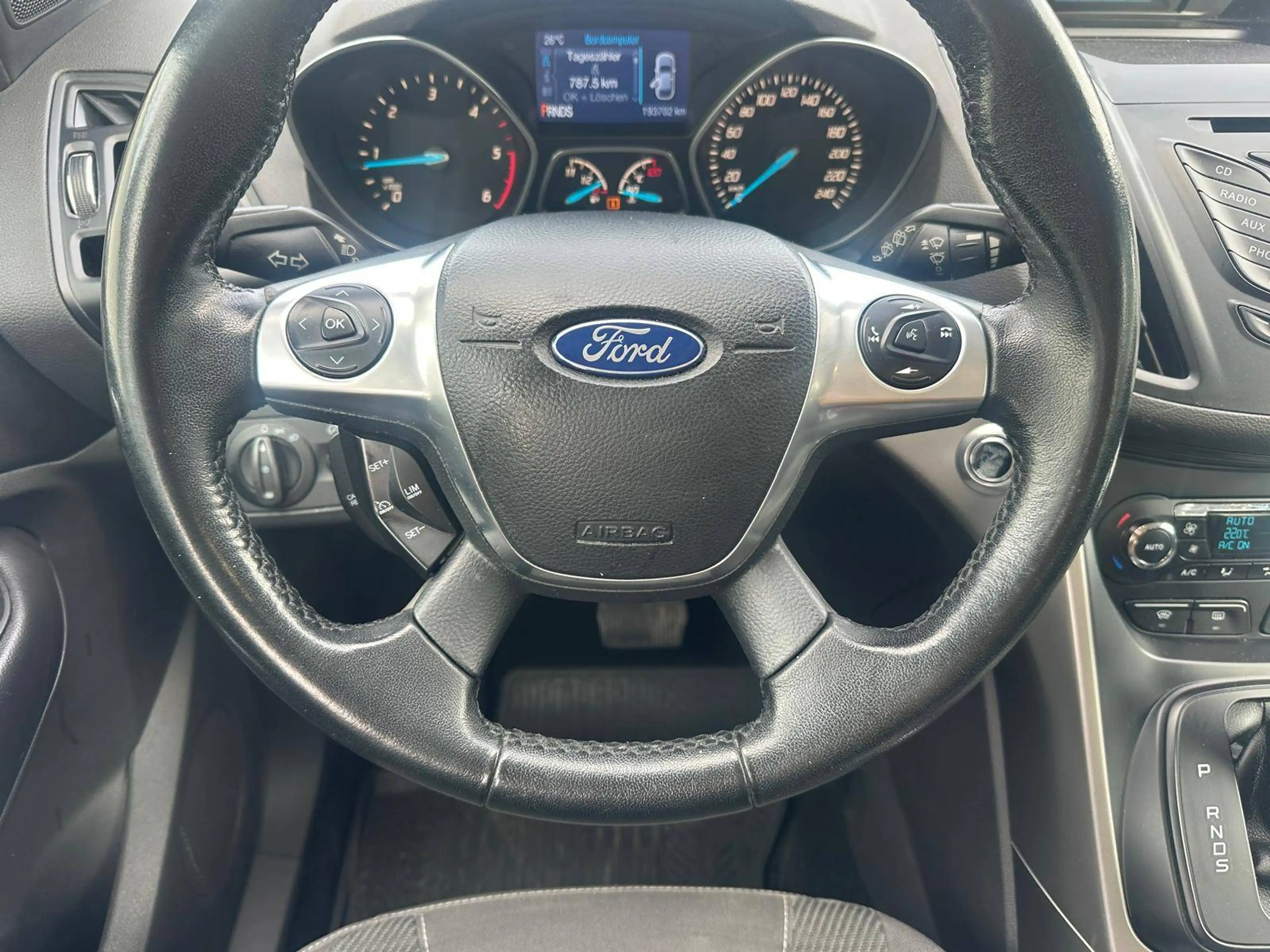 Ford Kuga 2,0 Diesel4x4 TDCI DPF Aut. — photo 15