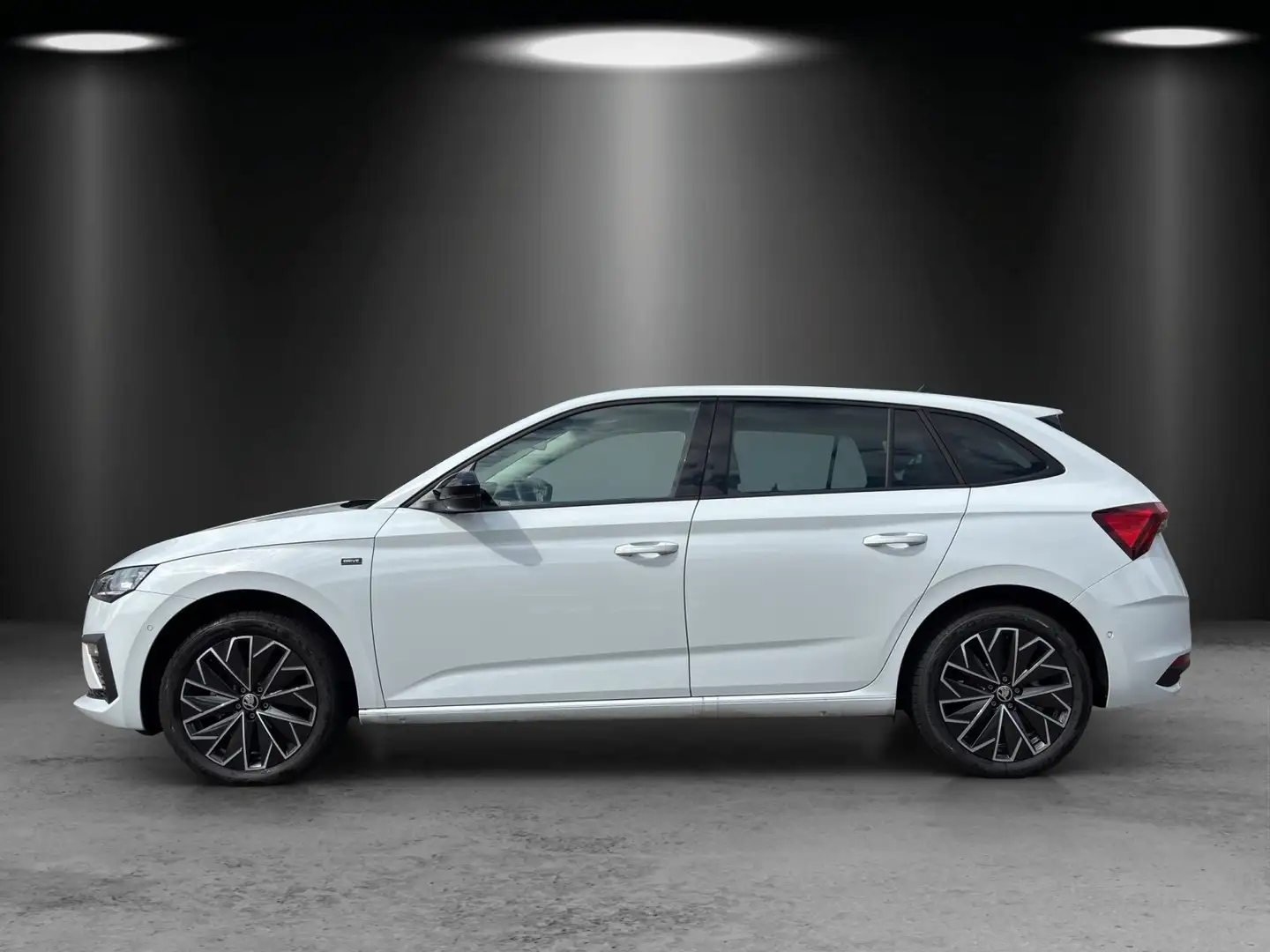 Skoda Scala Drive 1,0 TSI 85 kW DSG Weiß - 2
