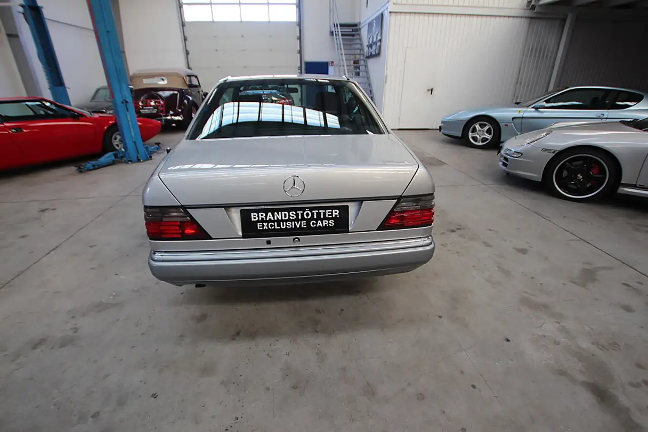 Mercedes-Benz E 200 Coupé Aut. Servicegepflegt, foto 12