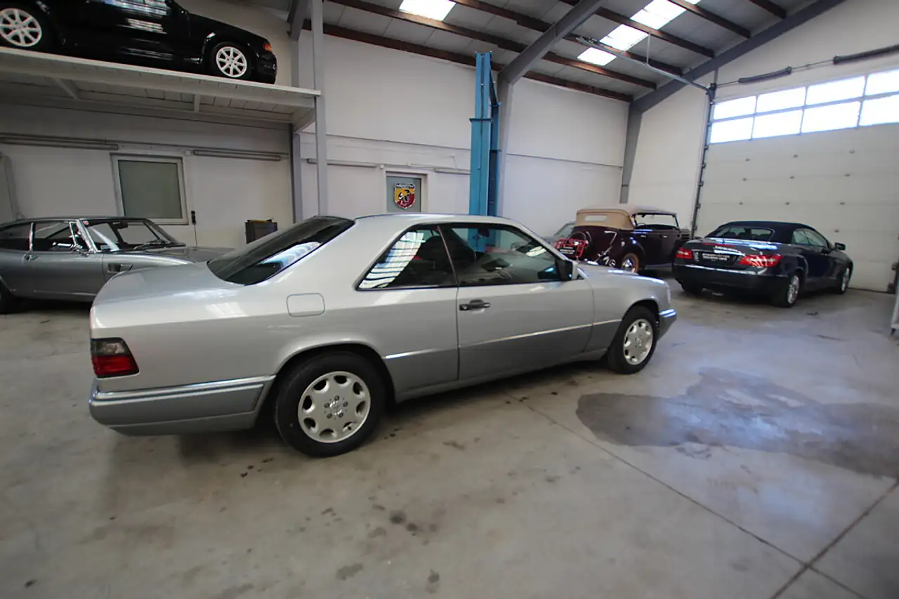 Mercedes-Benz E 200 Coupé Aut. Servicegepflegt, foto 9