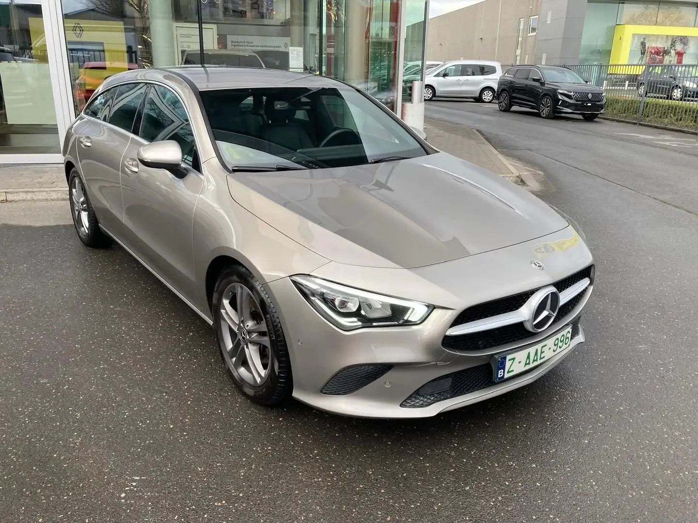 Mercedes-Benz CL 200 Mercedes-Benz CLA200 Beige - 1