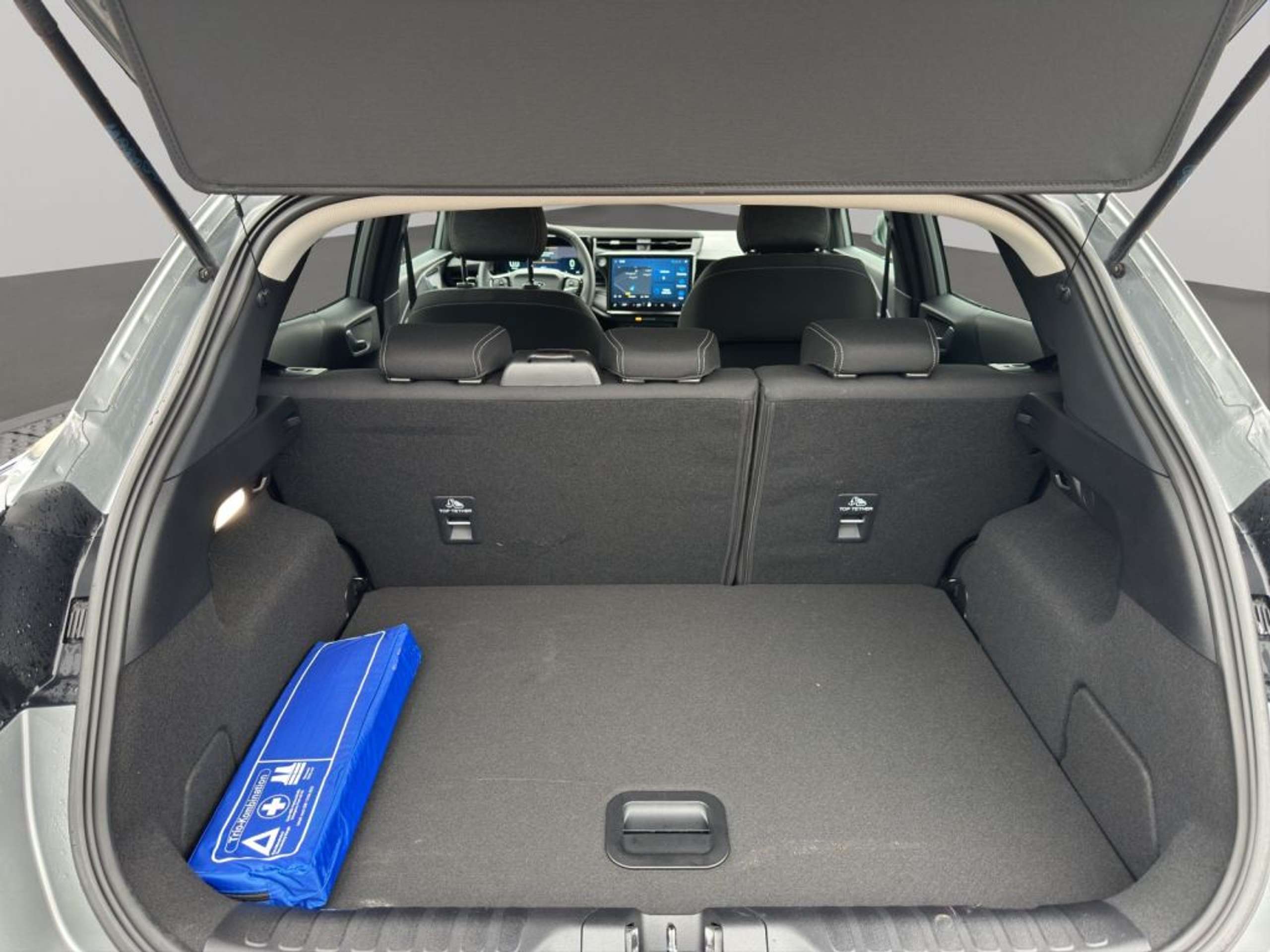 Fahrzeugabbildung Ford Puma TITANIUM 1.0 Ltr. Hybrid 125 PS *AUTOMATIK*NAVI*PD - mit KI generiert/bearbeitet