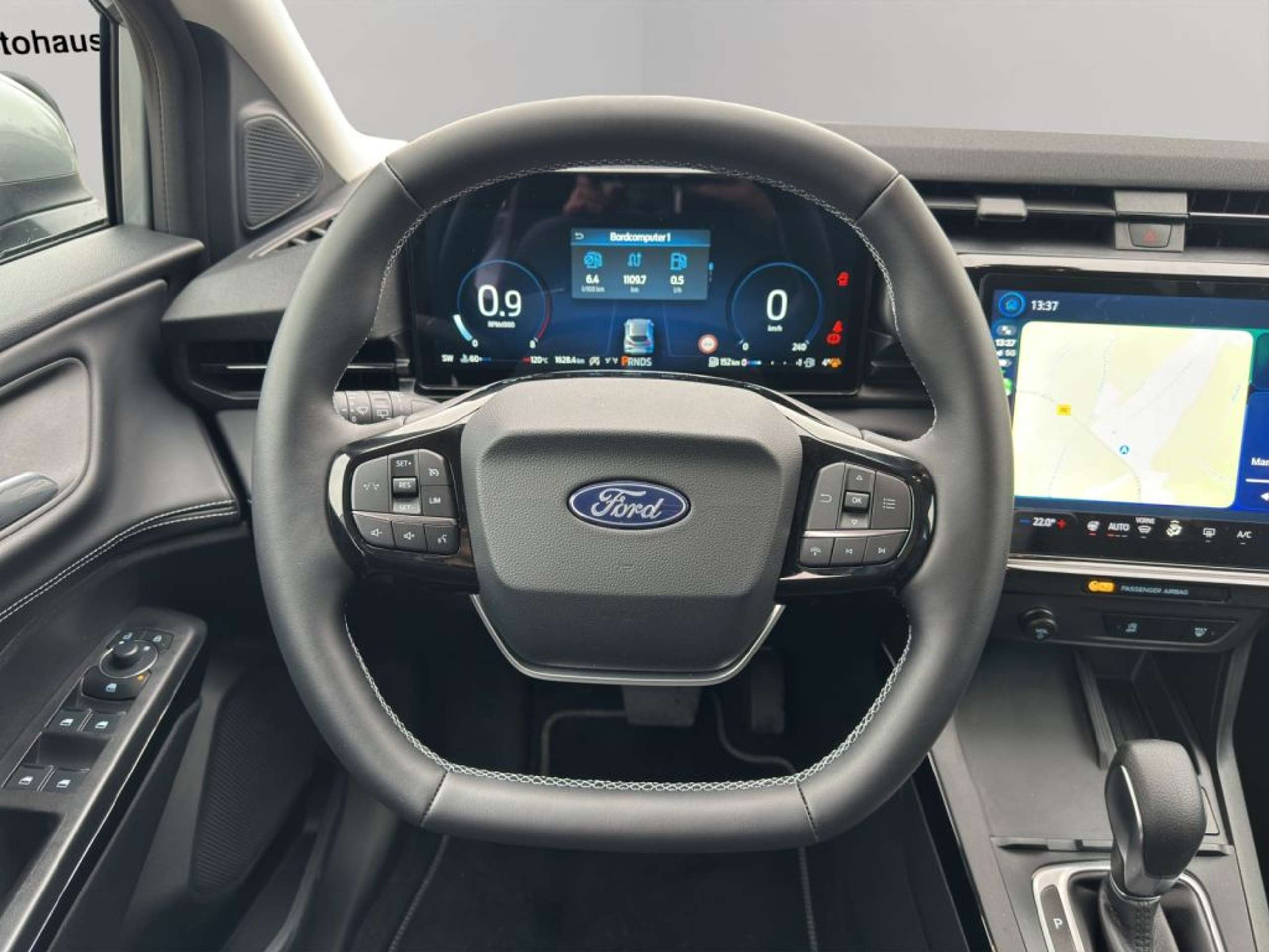 Fahrzeugabbildung Ford Puma TITANIUM 1.0 Ltr. Hybrid 125 PS *AUTOMATIK*NAVI*PD - mit KI generiert/bearbeitet