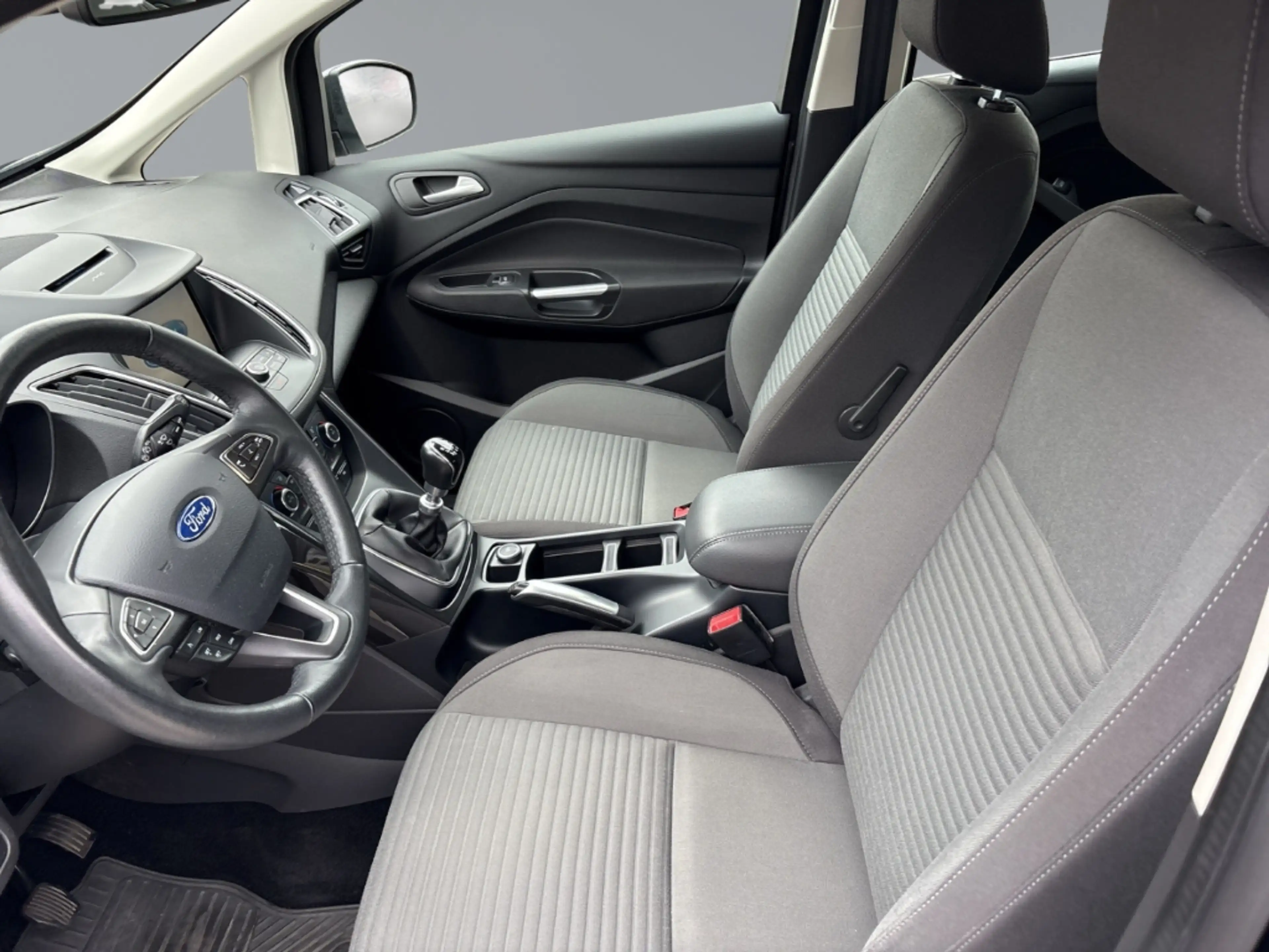 Ford C-Max Titanium Navi GJR PDC Winterpaket Klimaaut. USB — photo 8