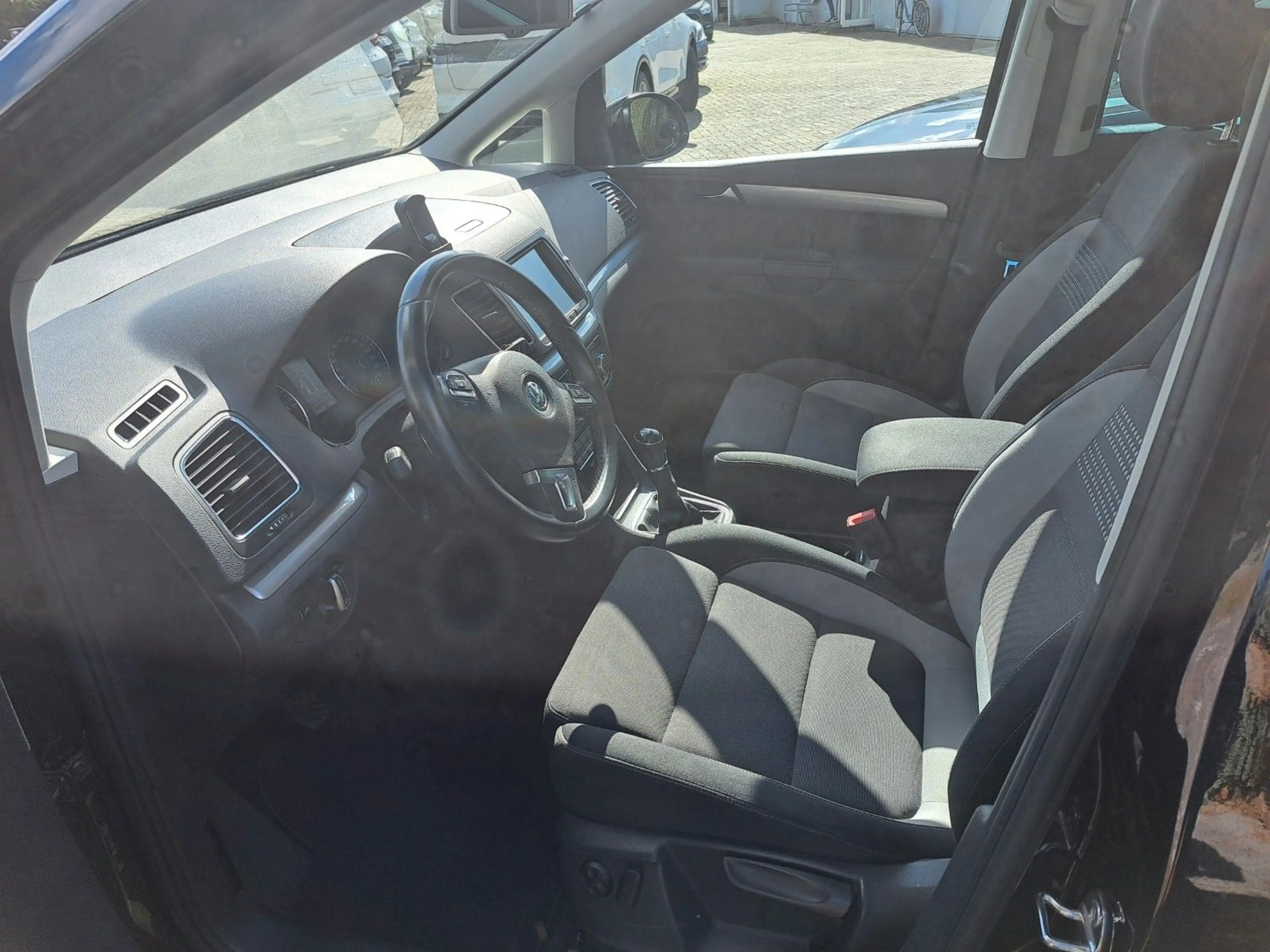 Volkswagen Sharan Life BMT 7-Sitzer — photo 5