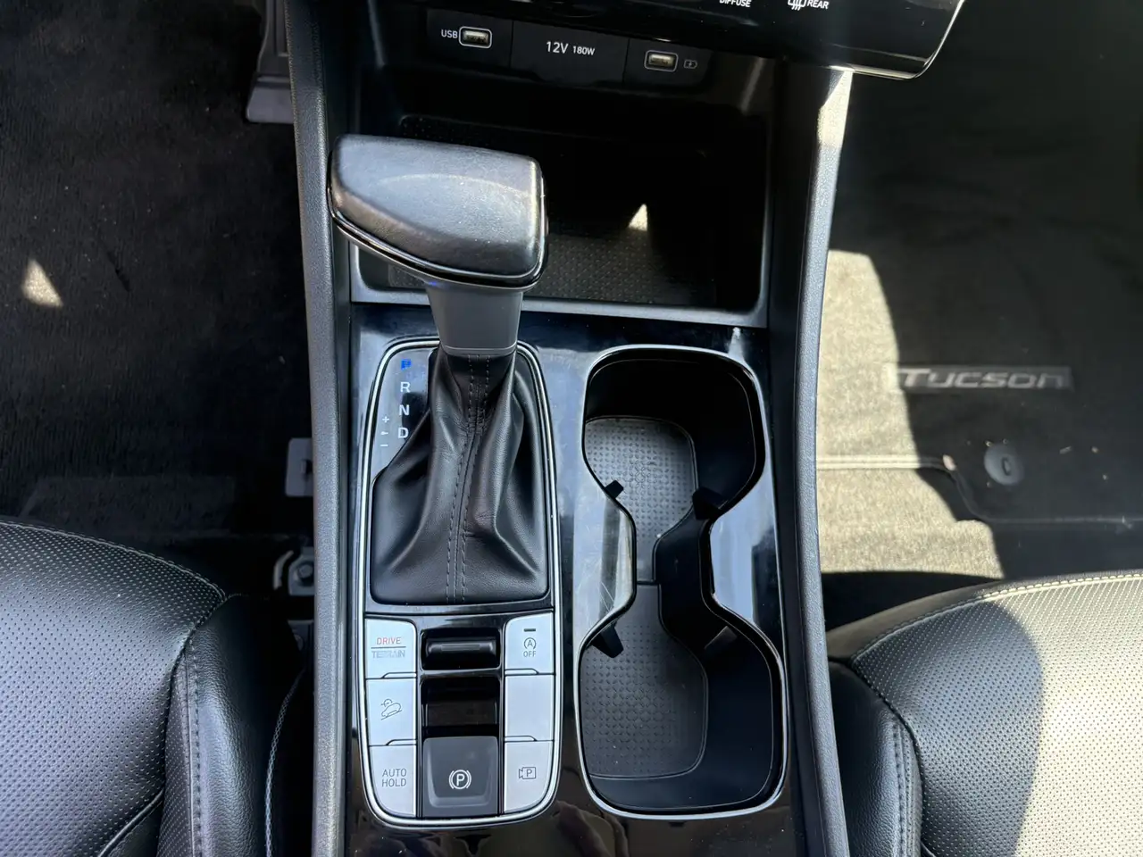 Hyundai TUCSON снимка Hyundai TUCSON