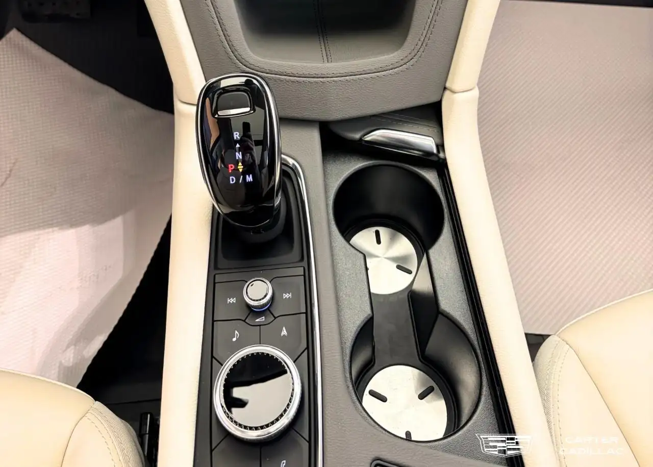 Cadillac XT5 снимка Cadillac XT5