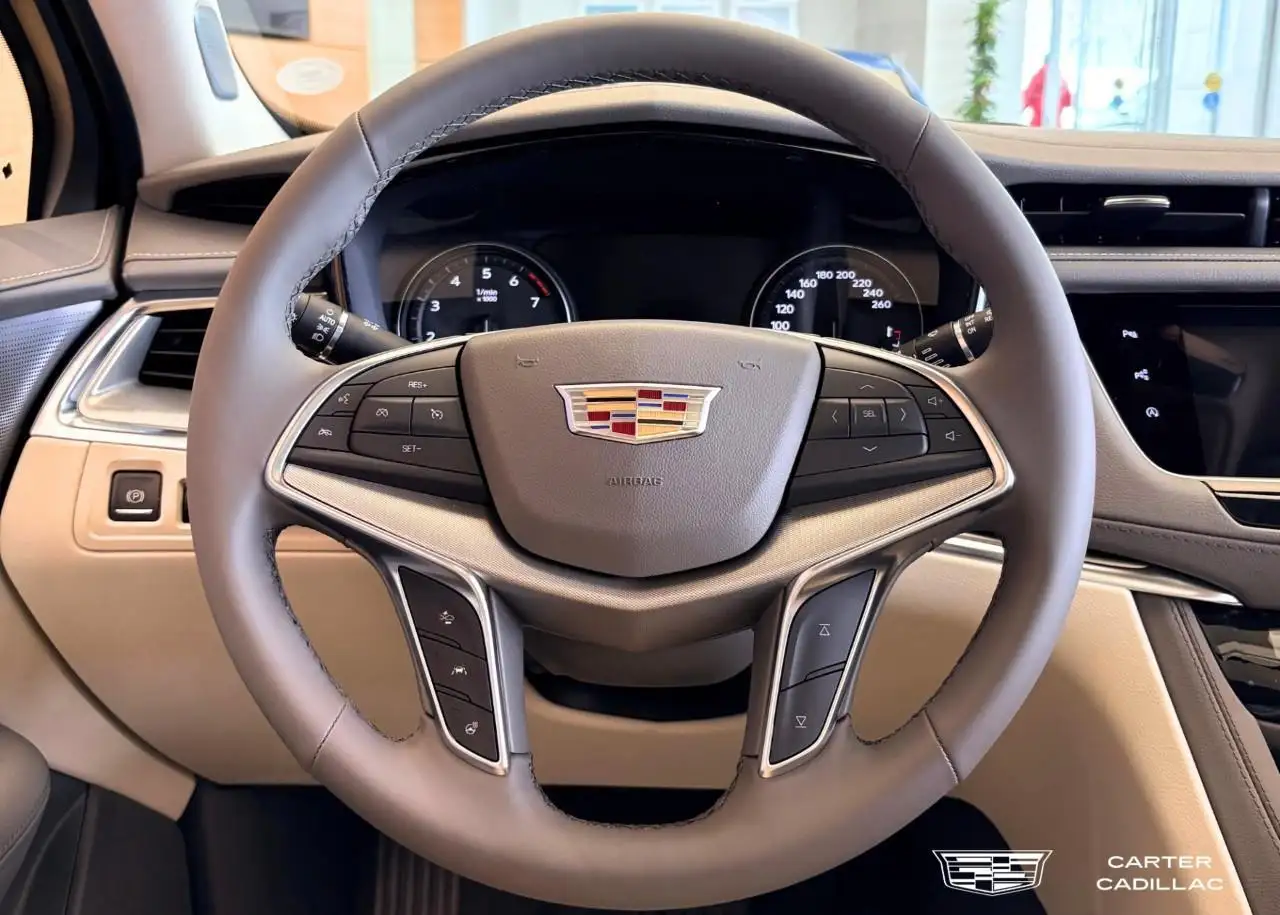 Cadillac XT5 снимка Cadillac XT5