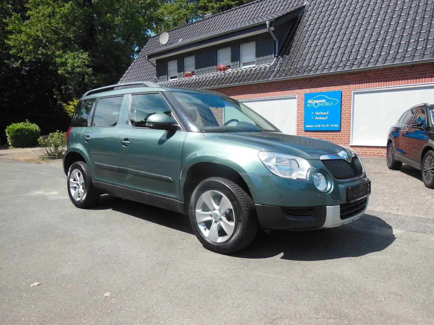 Skoda Yeti 2.0 TDI 4x4 Active AHK/SHZ/PDC Vert - 1