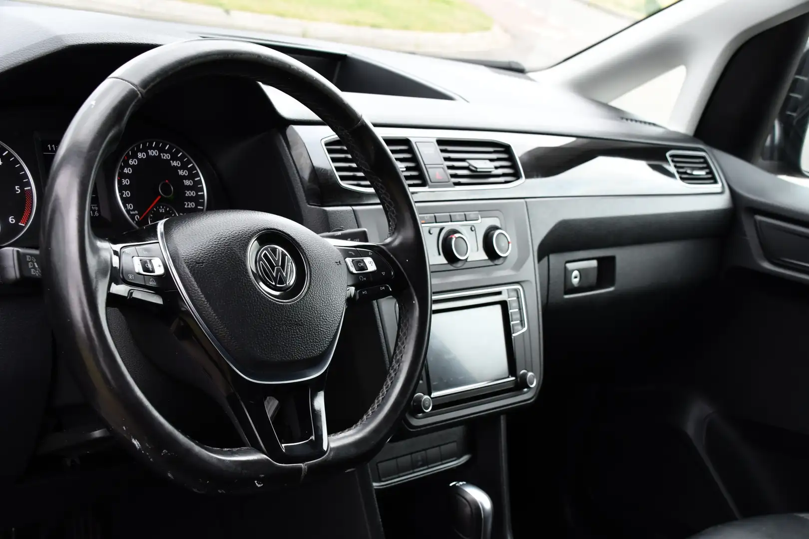 Volkswagen Caddy 2.0 TDI L1H1 Highline Cruise, Carplay, Stoelverwar Zwart - 2
