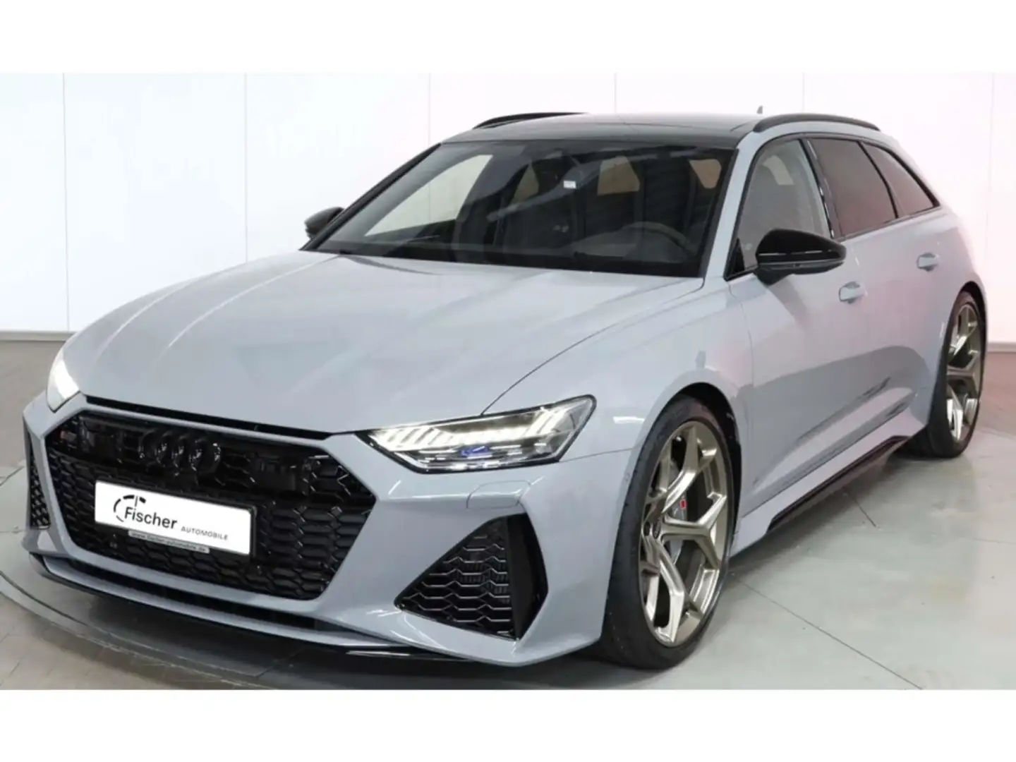 Audi RS6 Avant TFSI quattro Performance Grau - 2